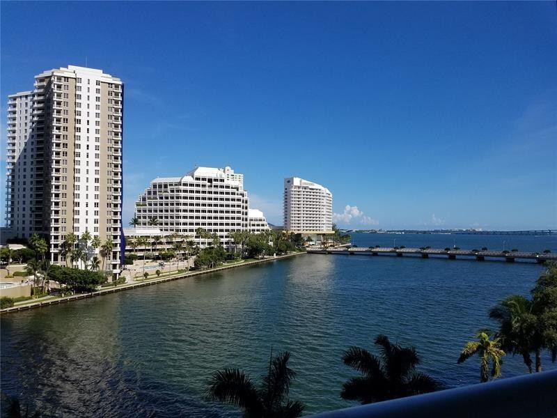 465 Brickell #Bay 419, Miami FL 33131