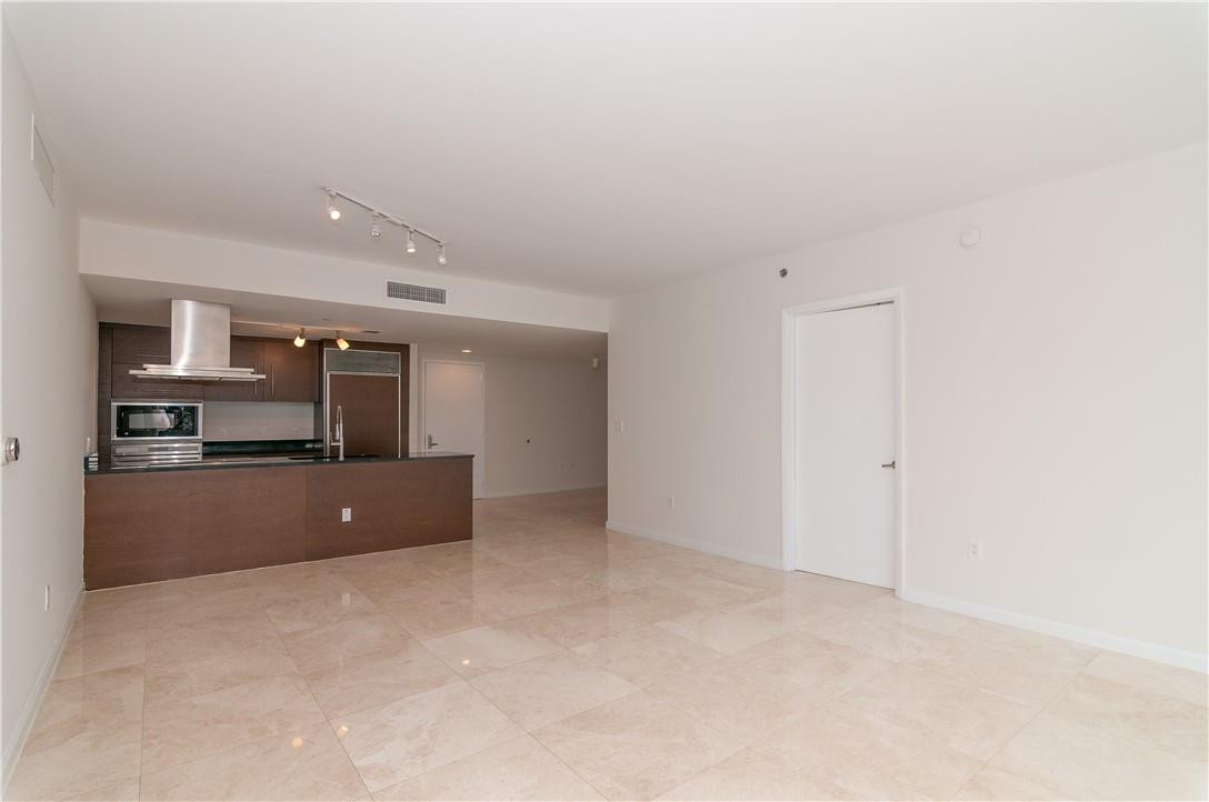 465 Brickell #Bay 419, Miami FL 33131