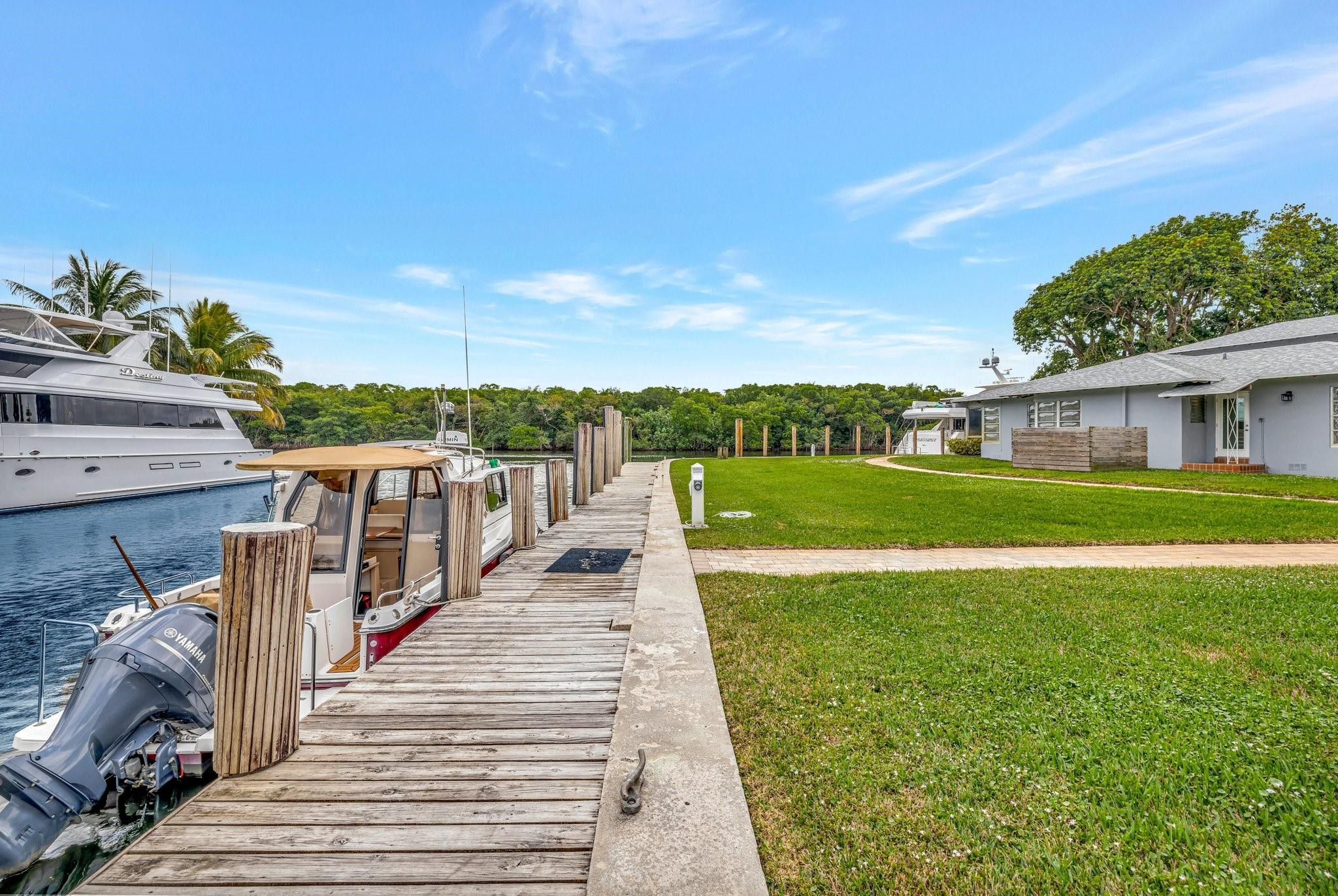 2390 SW 27th Te, Fort Lauderdale FL 33312
