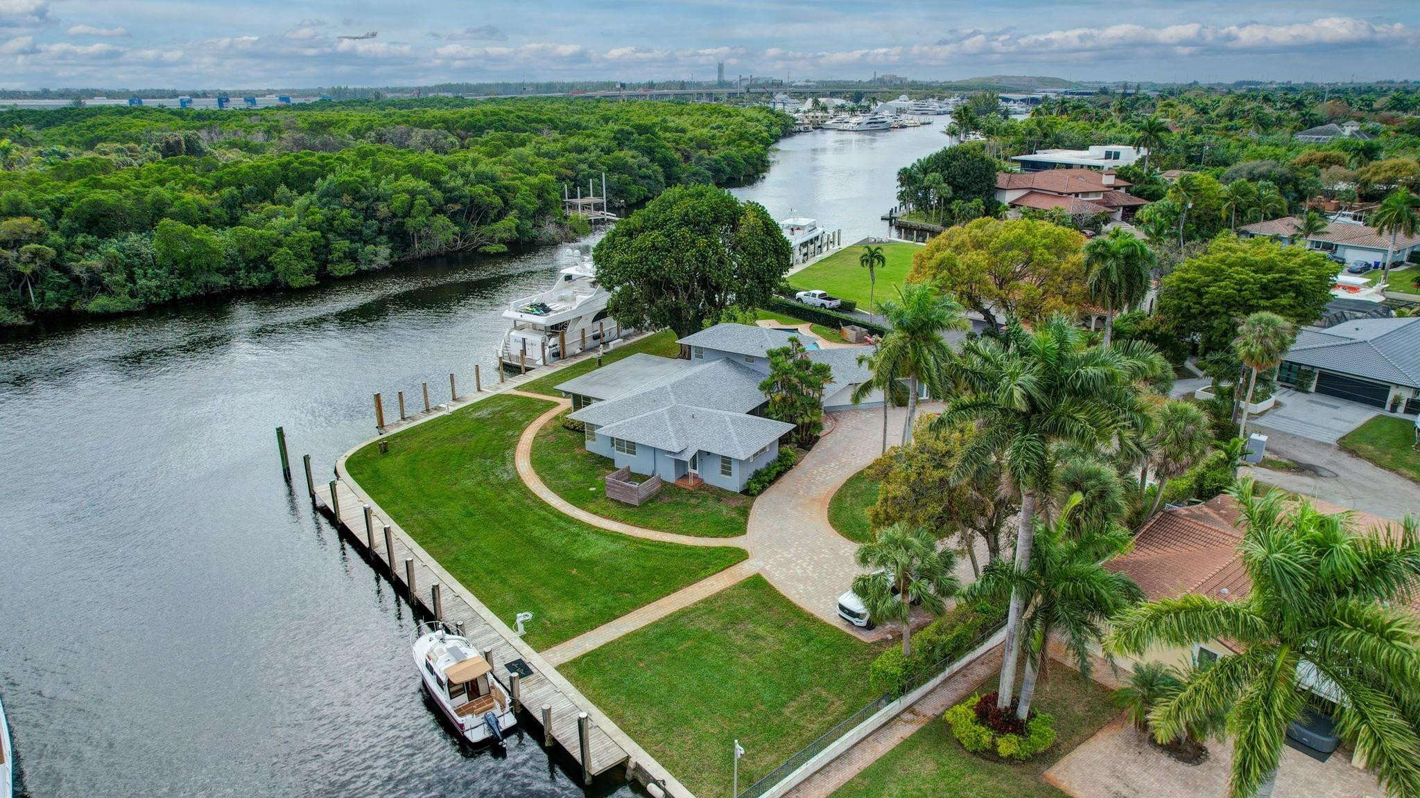 2390 SW 27th Te, Fort Lauderdale FL 33312