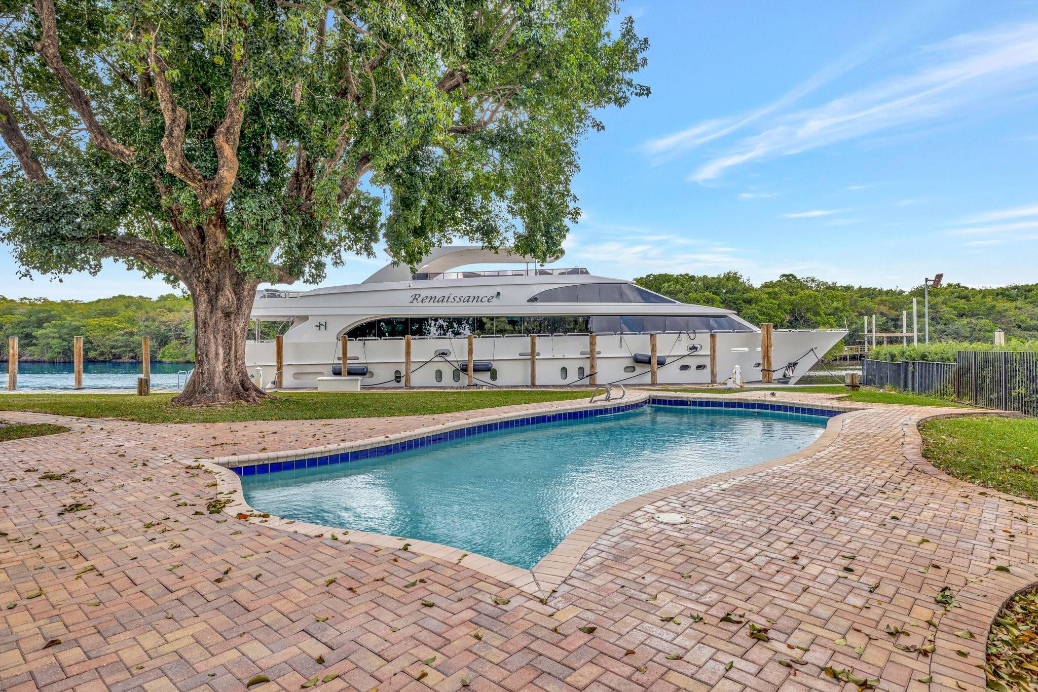 2390 SW 27th Te, Fort Lauderdale FL 33312