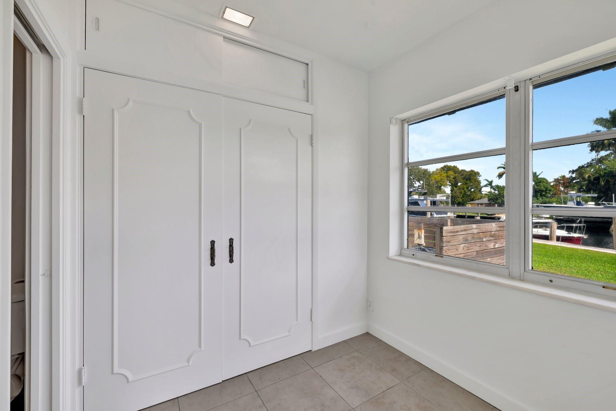 2390 SW 27th Te, Fort Lauderdale FL 33312