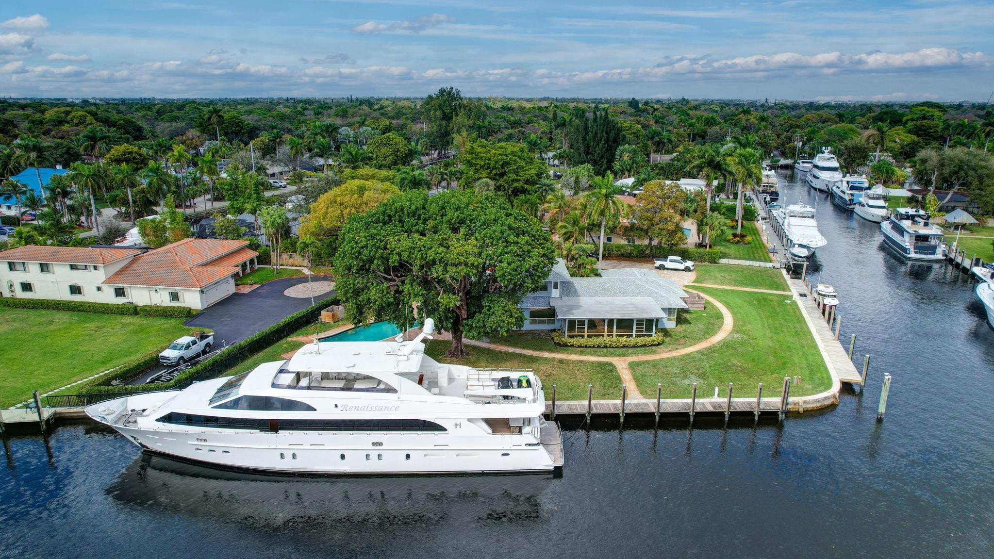 2390 SW 27th Te, Fort Lauderdale FL 33312