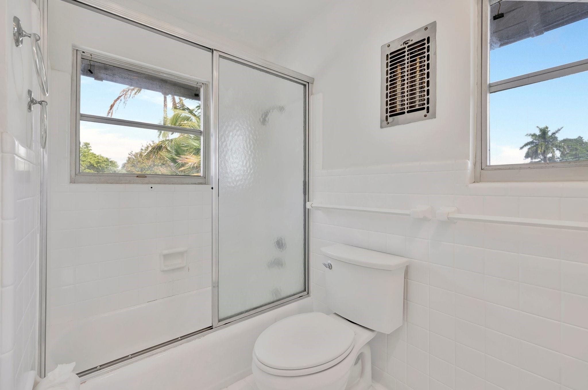 2390 SW 27th Te, Fort Lauderdale FL 33312