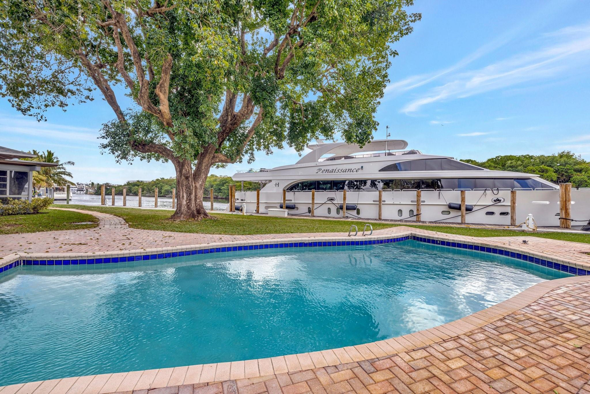 2390 SW 27th Te, Fort Lauderdale FL 33312