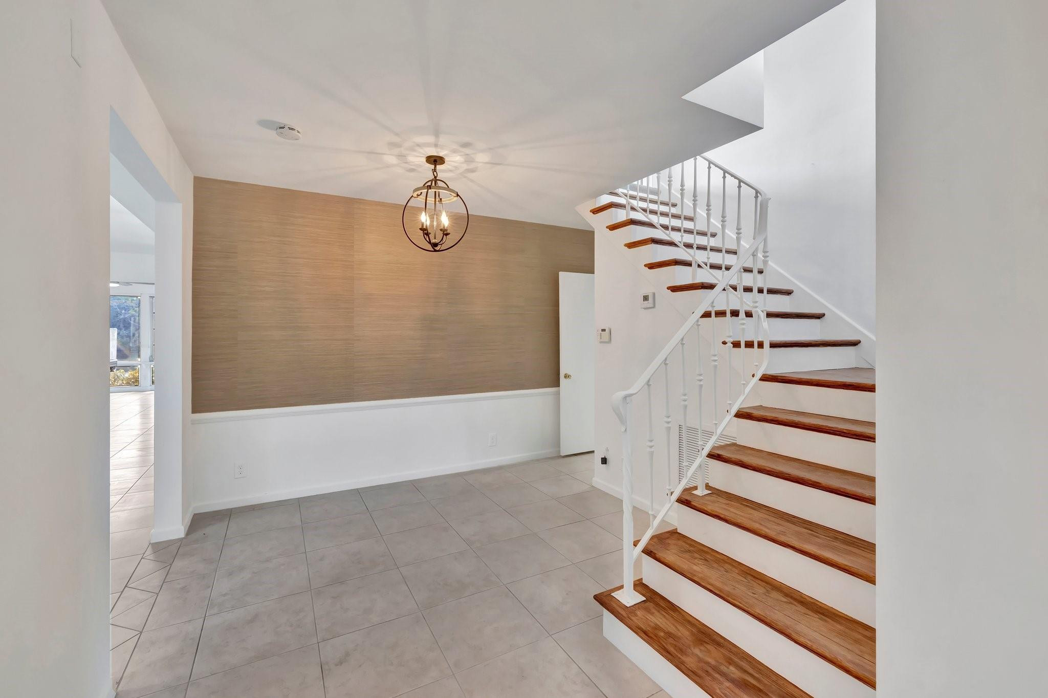 2390 SW 27th Te, Fort Lauderdale FL 33312