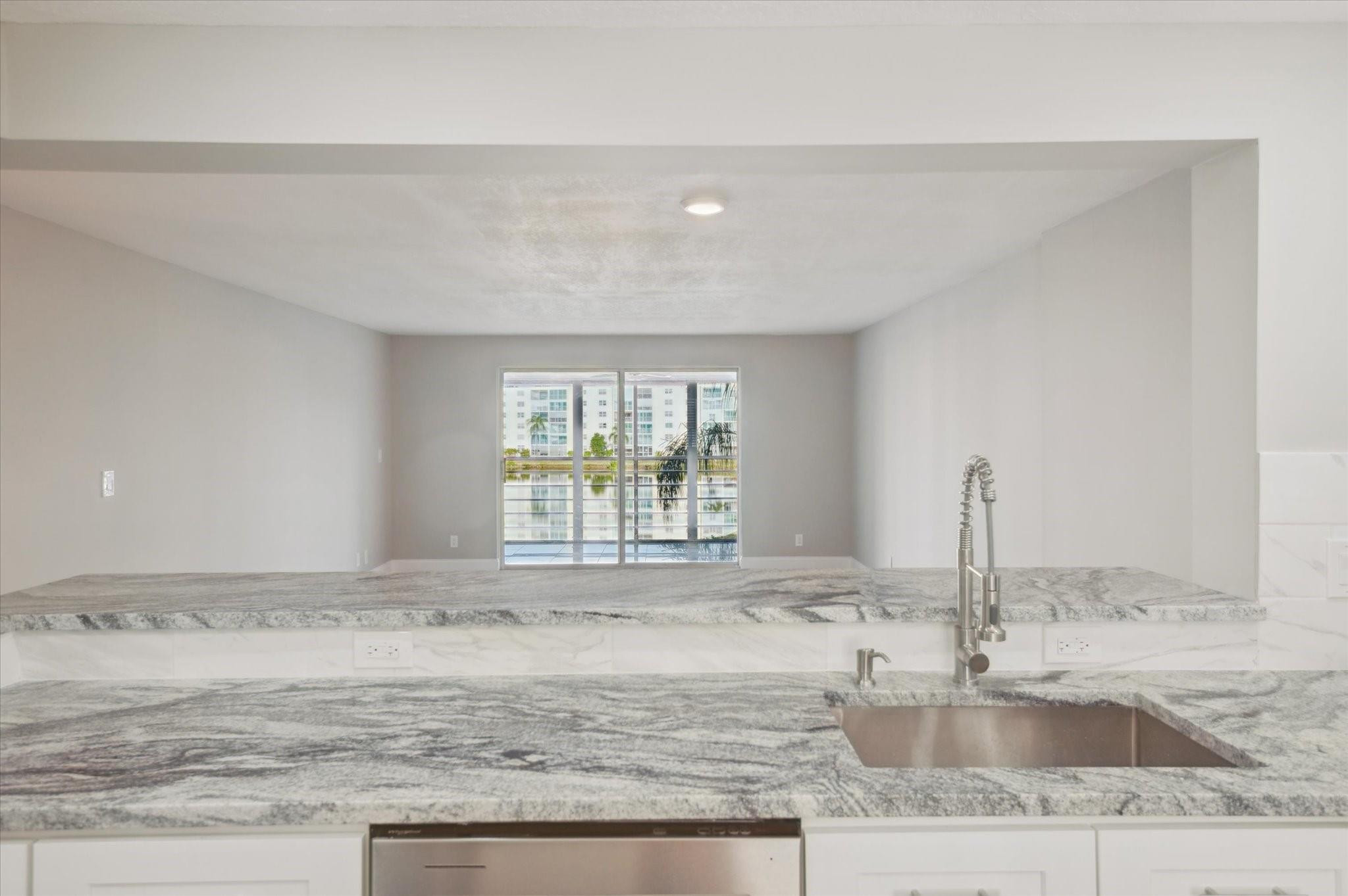 141 SE 3rd #307, Dania Beach FL 33004