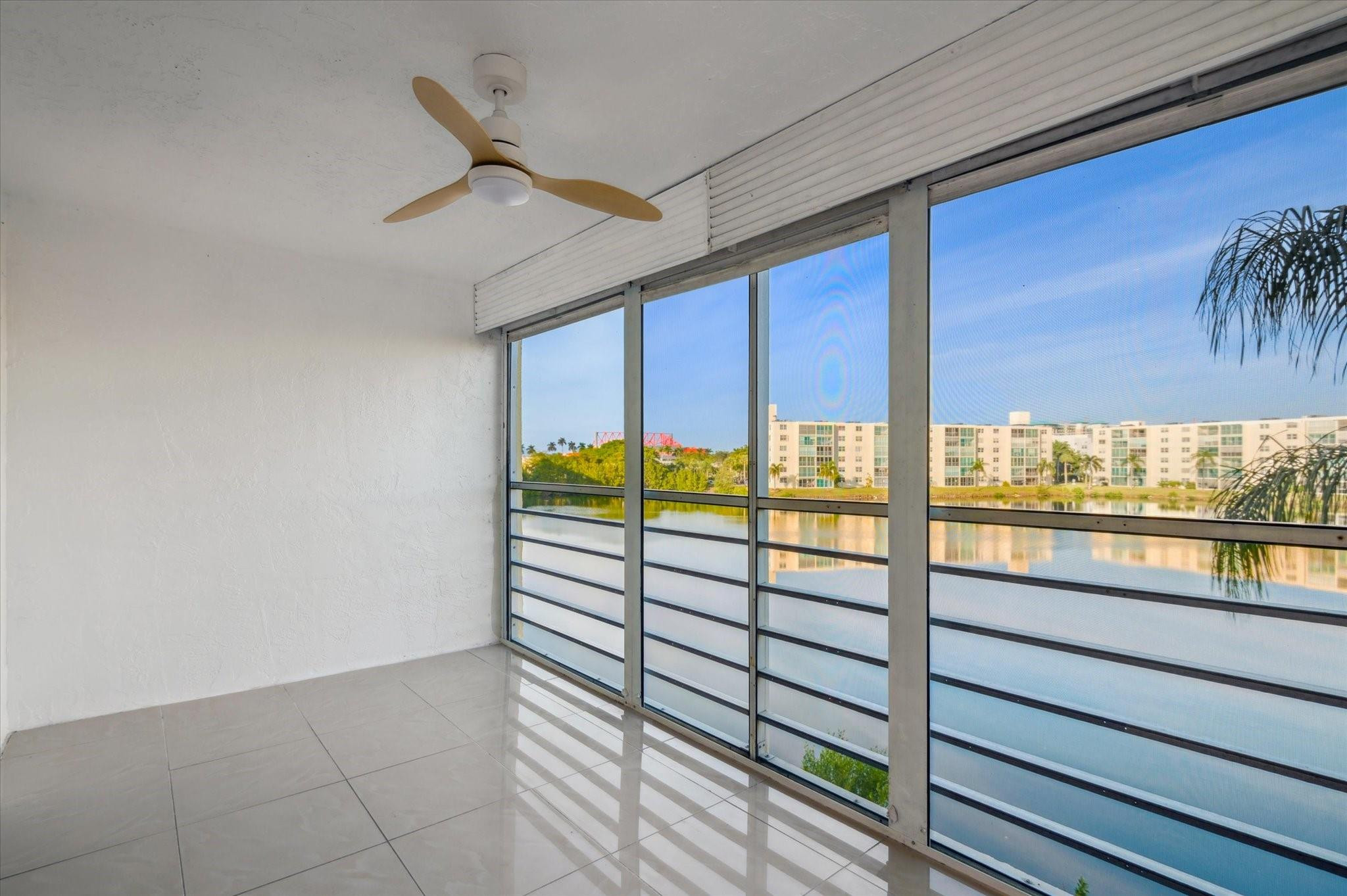 141 SE 3rd #307, Dania Beach FL 33004