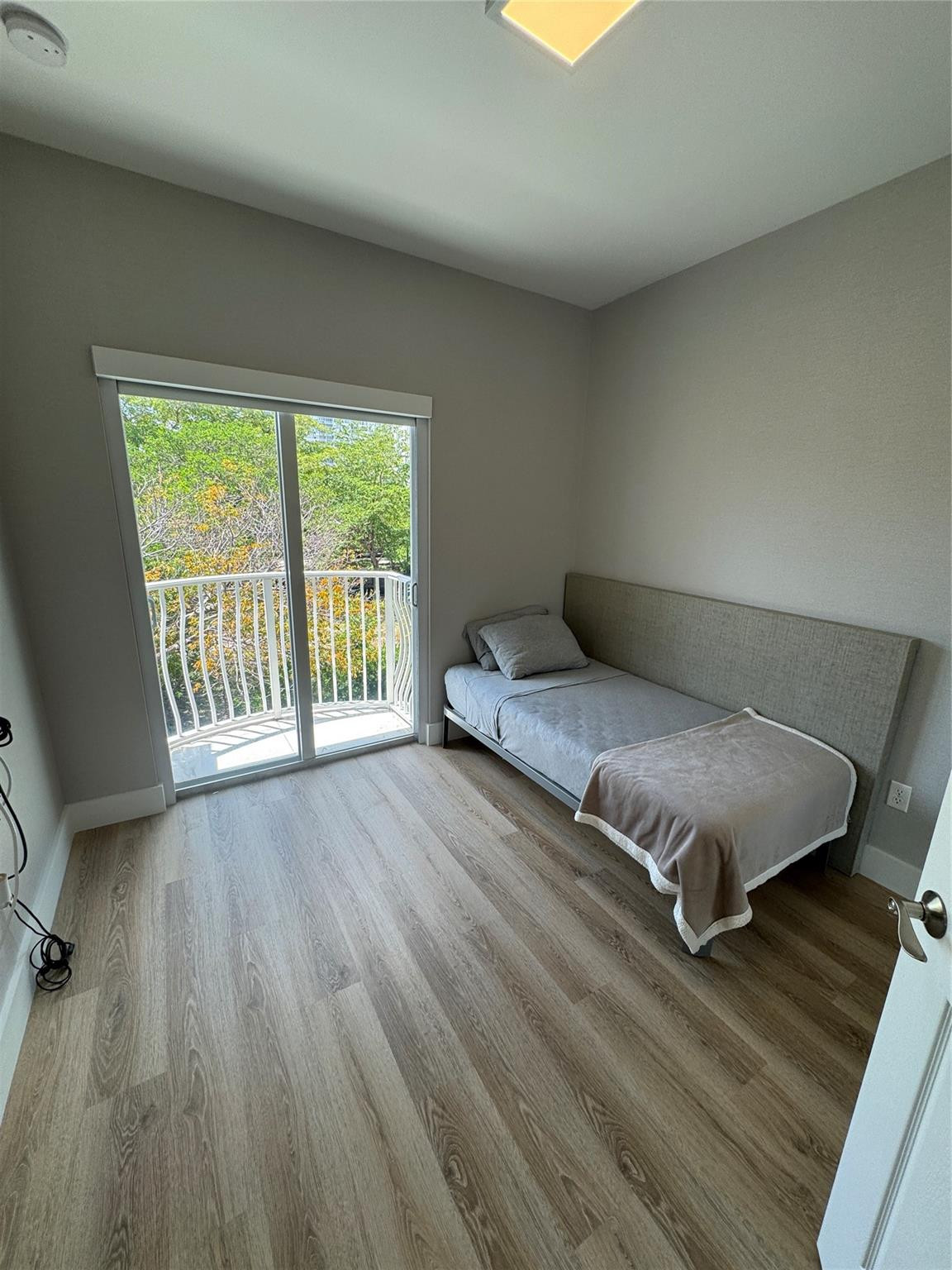 2710 NE 184th, Aventura FL 33160