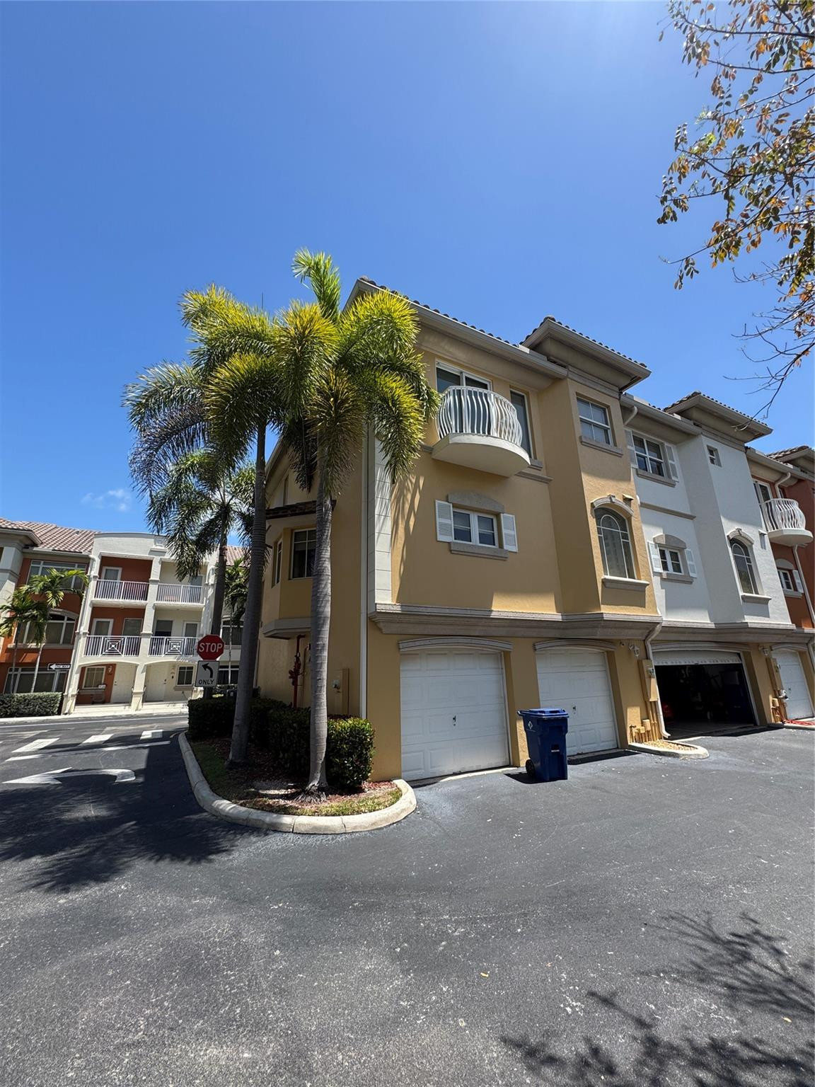 2710 NE 184th, Aventura FL 33160