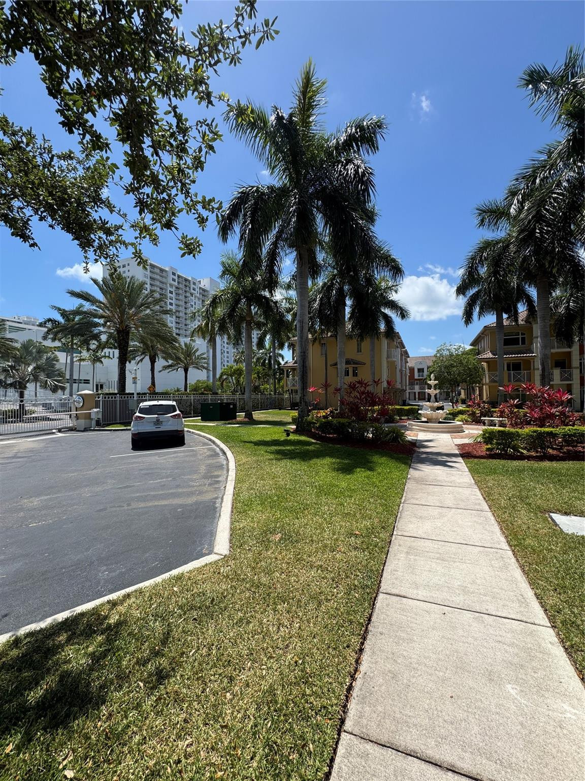 2710 NE 184th, Aventura FL 33160
