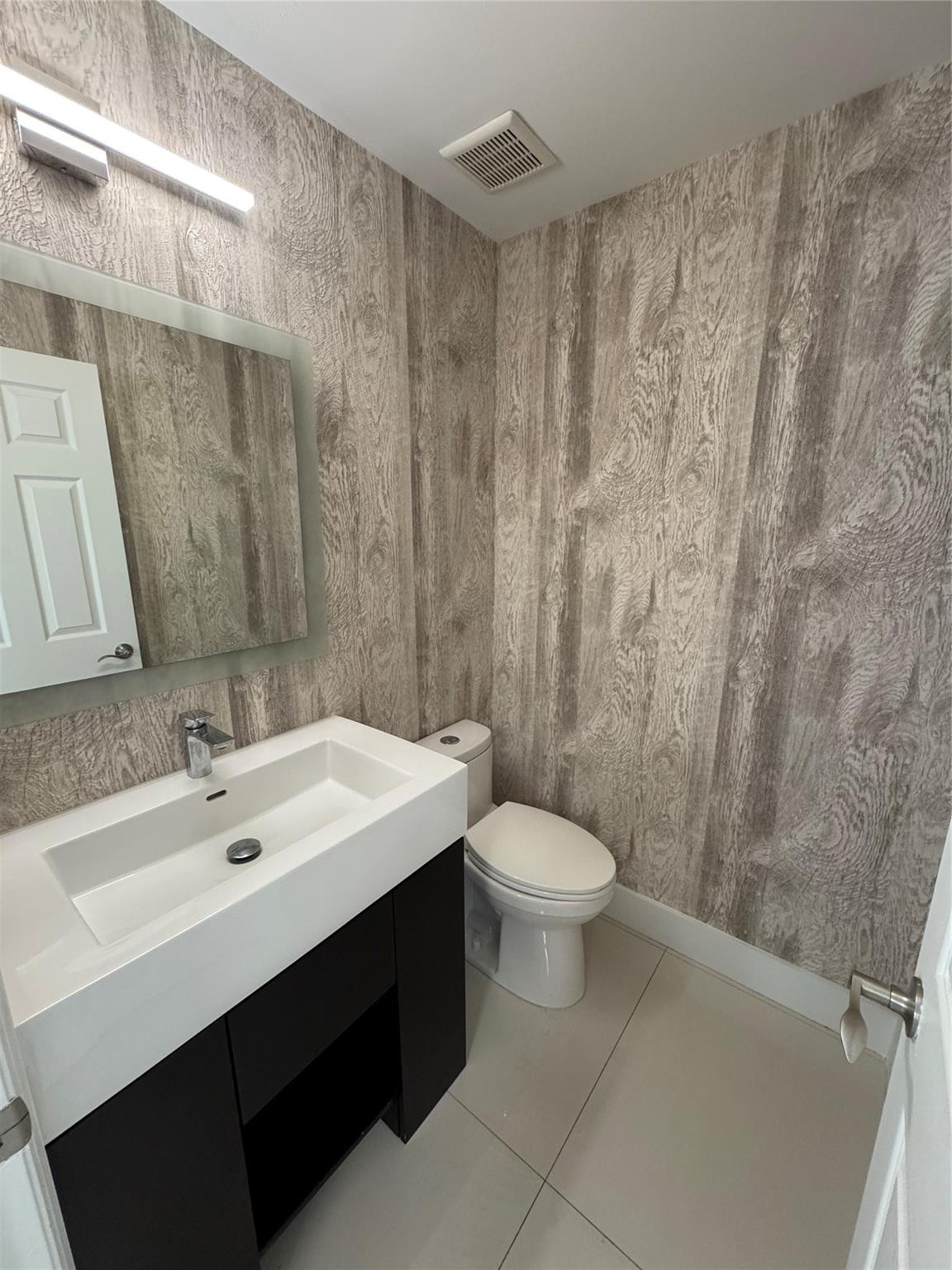 2710 NE 184th, Aventura FL 33160