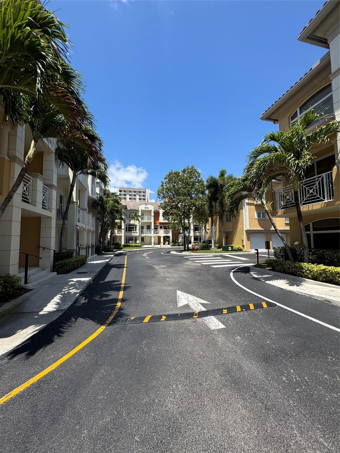 2710 NE 184th, Aventura FL 33160