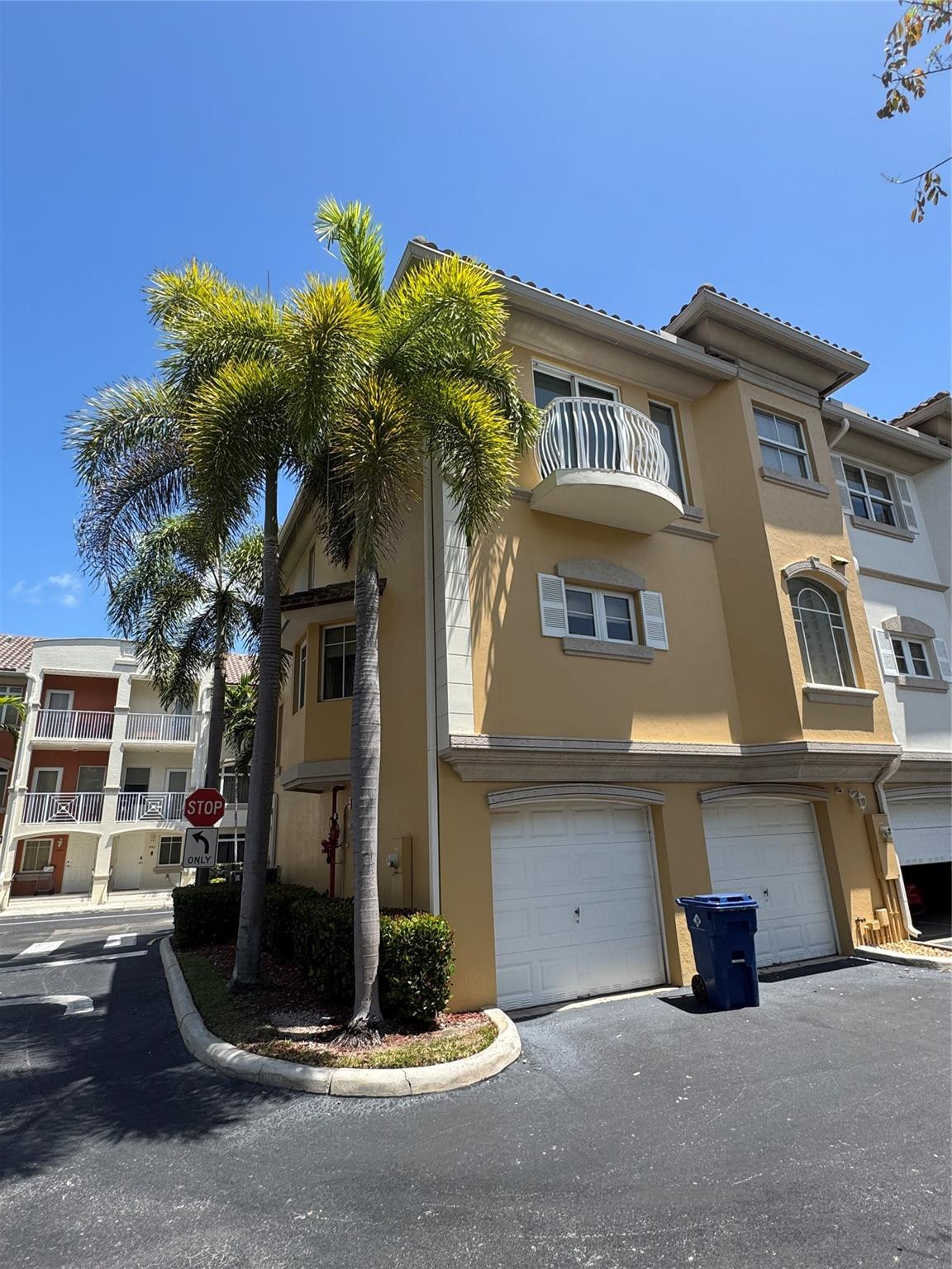 2710 NE 184th, Aventura FL 33160