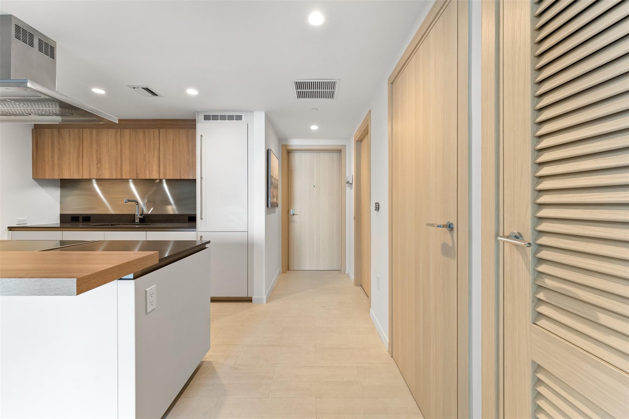 1000 Brickell Plz #3103, Miami FL 33131
