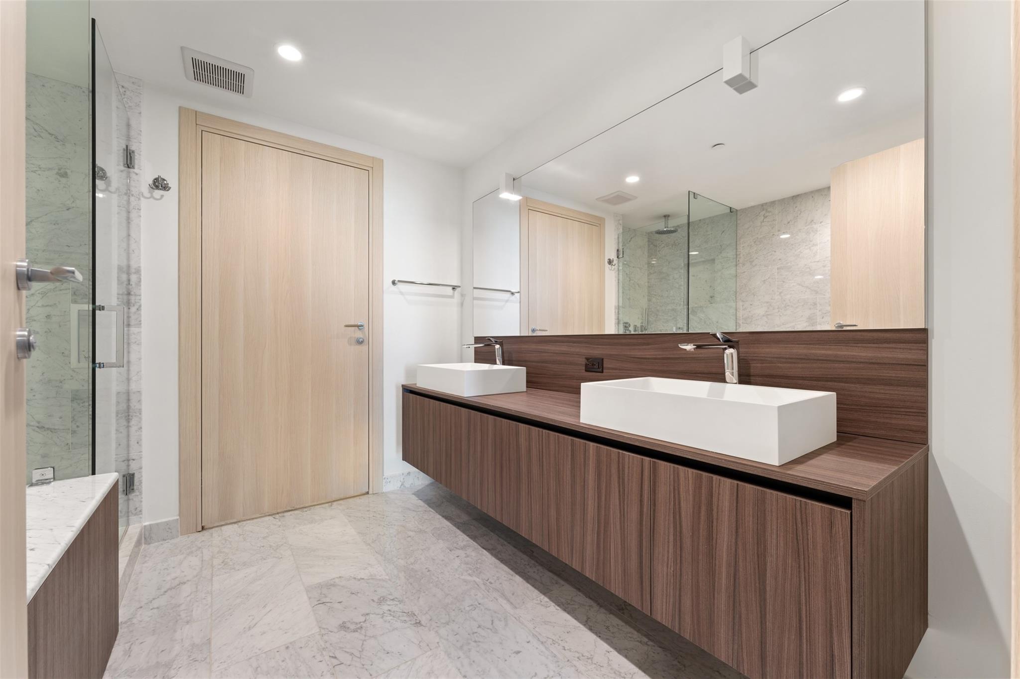 1000 Brickell Plz #3103, Miami FL 33131