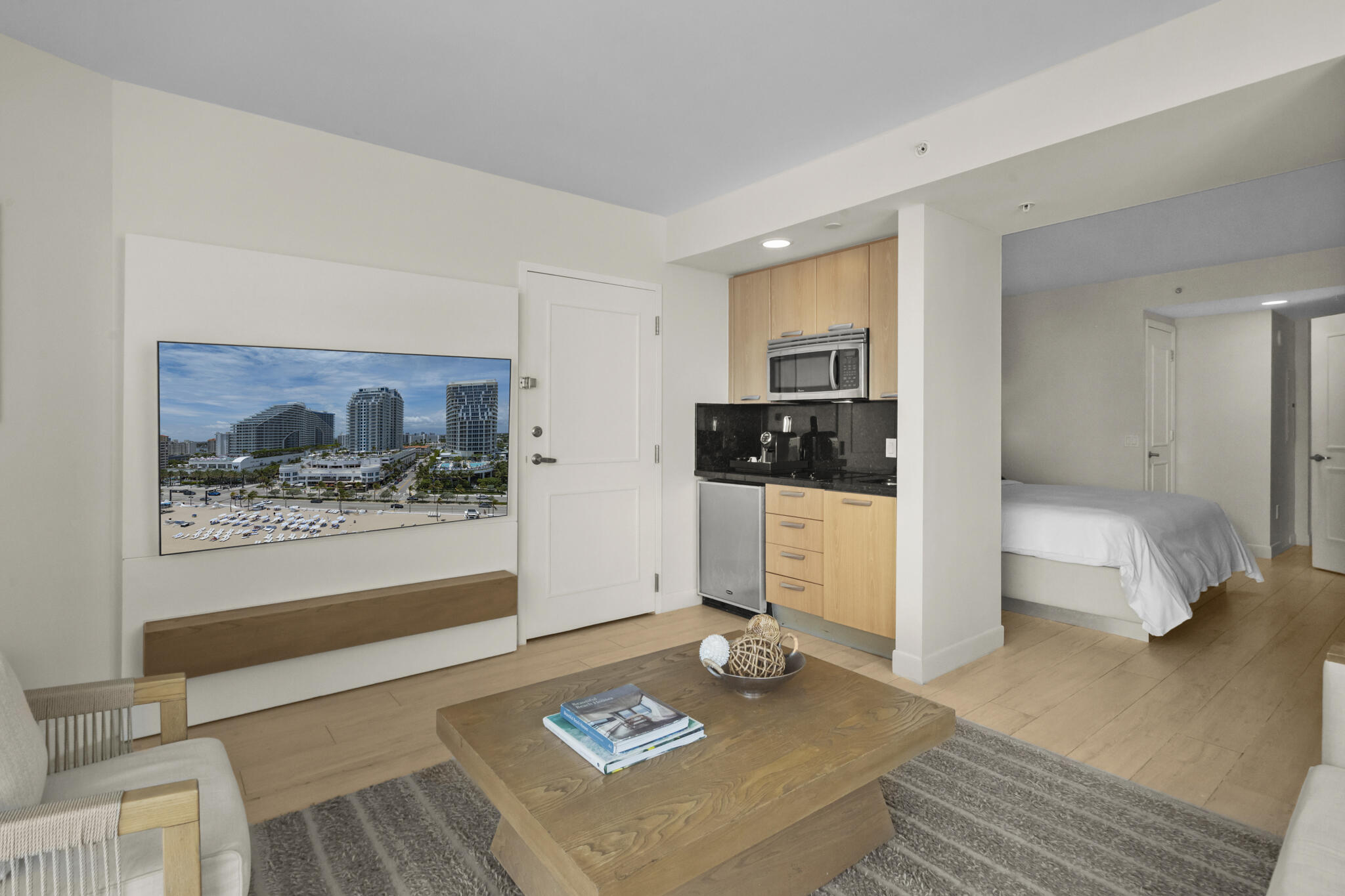 505 N Fort Lauderdale #1809, Fort Lauderdale FL 33304