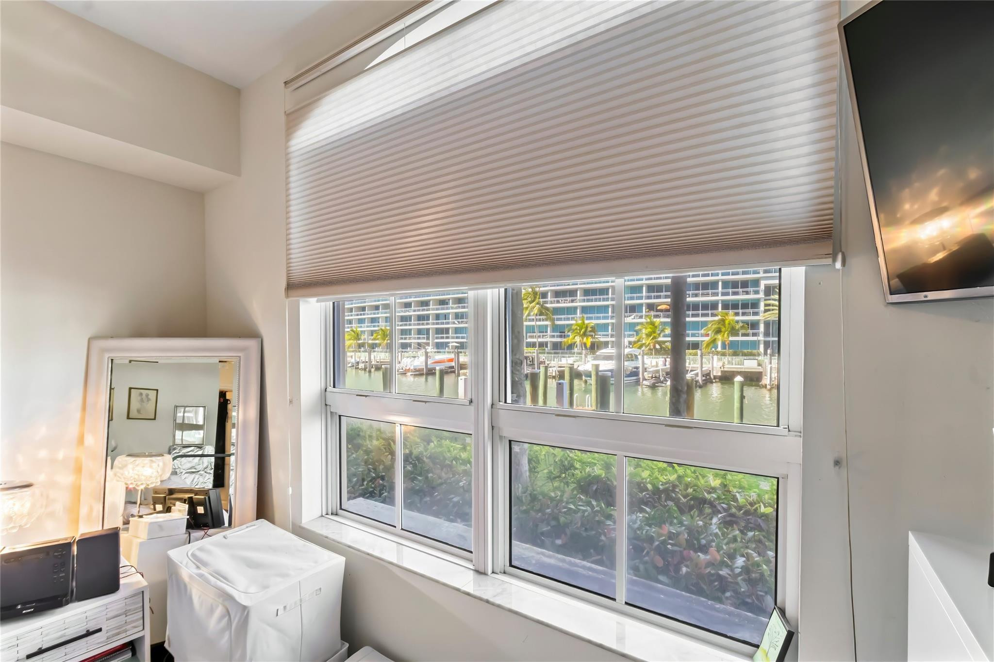 3001 NE 185th #111, Aventura FL 33180