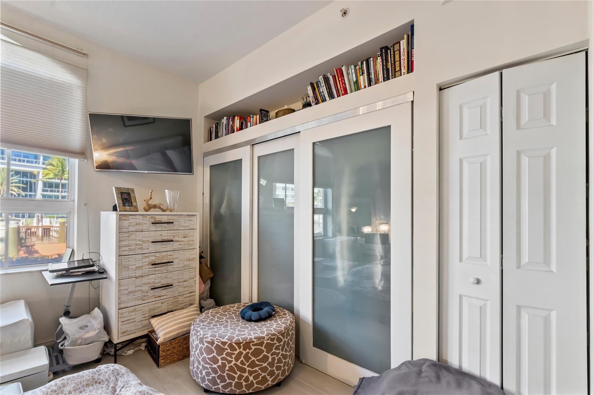 3001 NE 185th #111, Aventura FL 33180