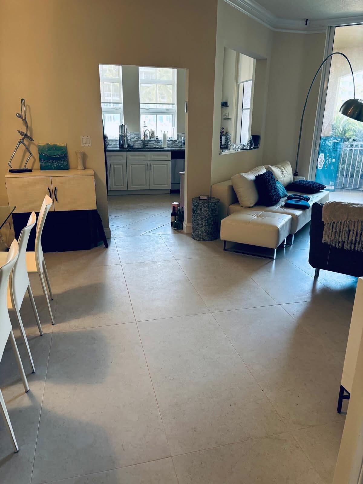 3001 NE 185th #111, Aventura FL 33180