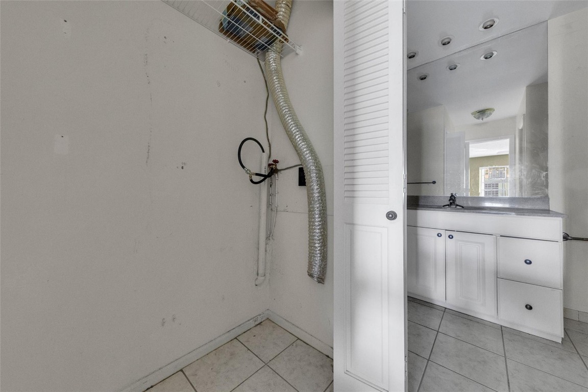 6371 Bay Club #4, Fort Lauderdale FL 33308
