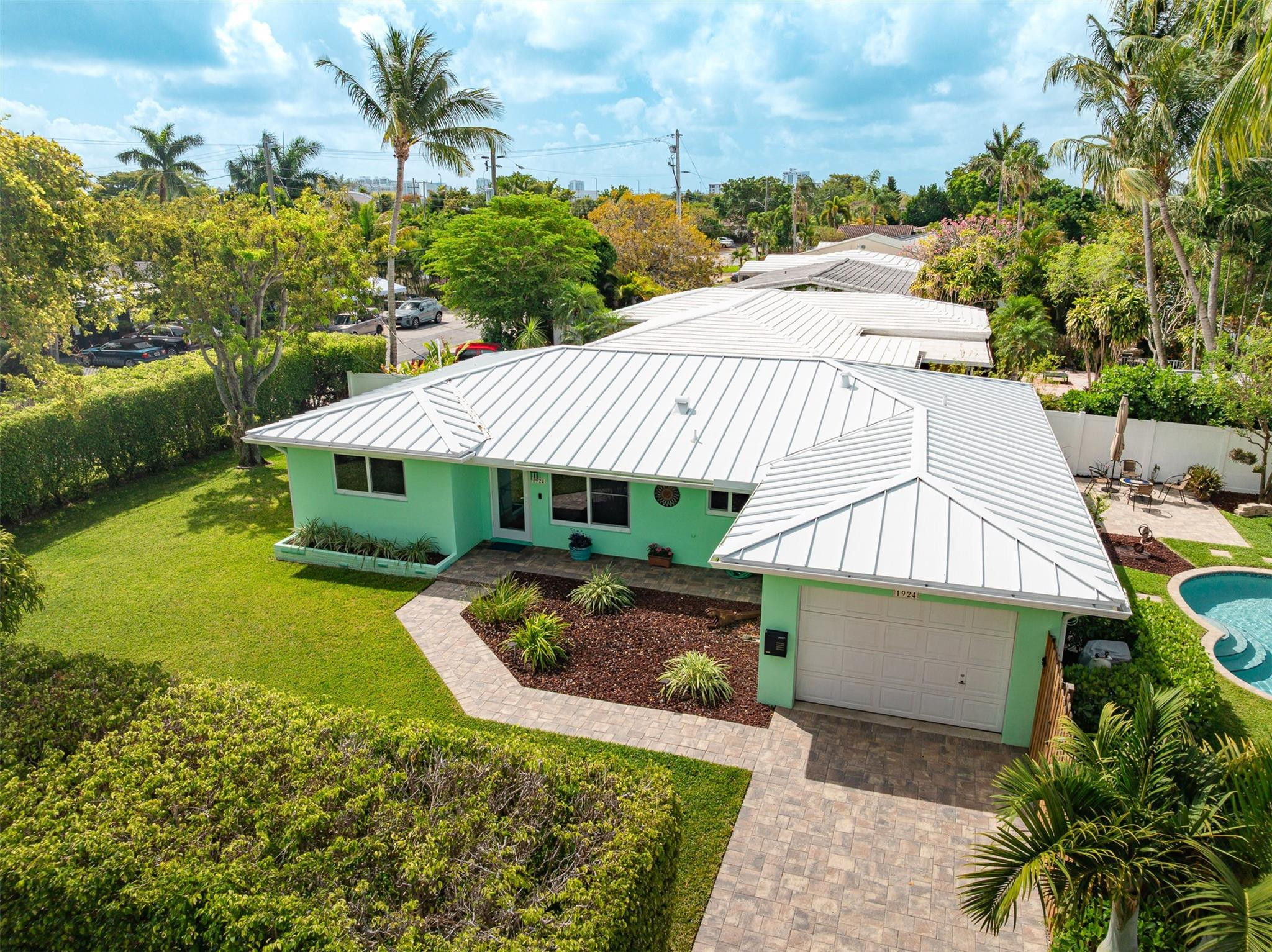 1924 NE 18th, Fort Lauderdale FL 33305