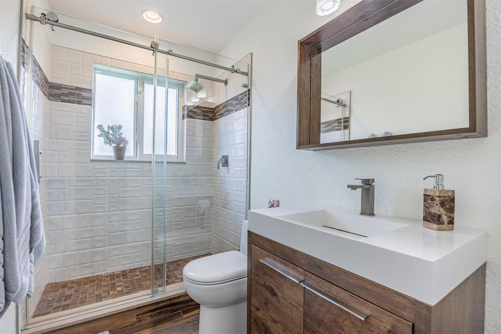 1924 NE 18th, Fort Lauderdale FL 33305