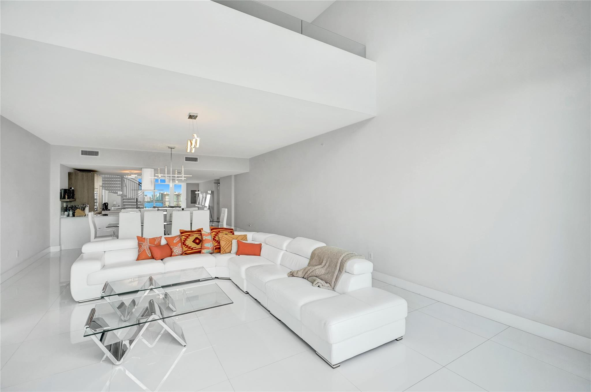 400 Sunny Isles #2005, Sunny Isles Beach FL 33160