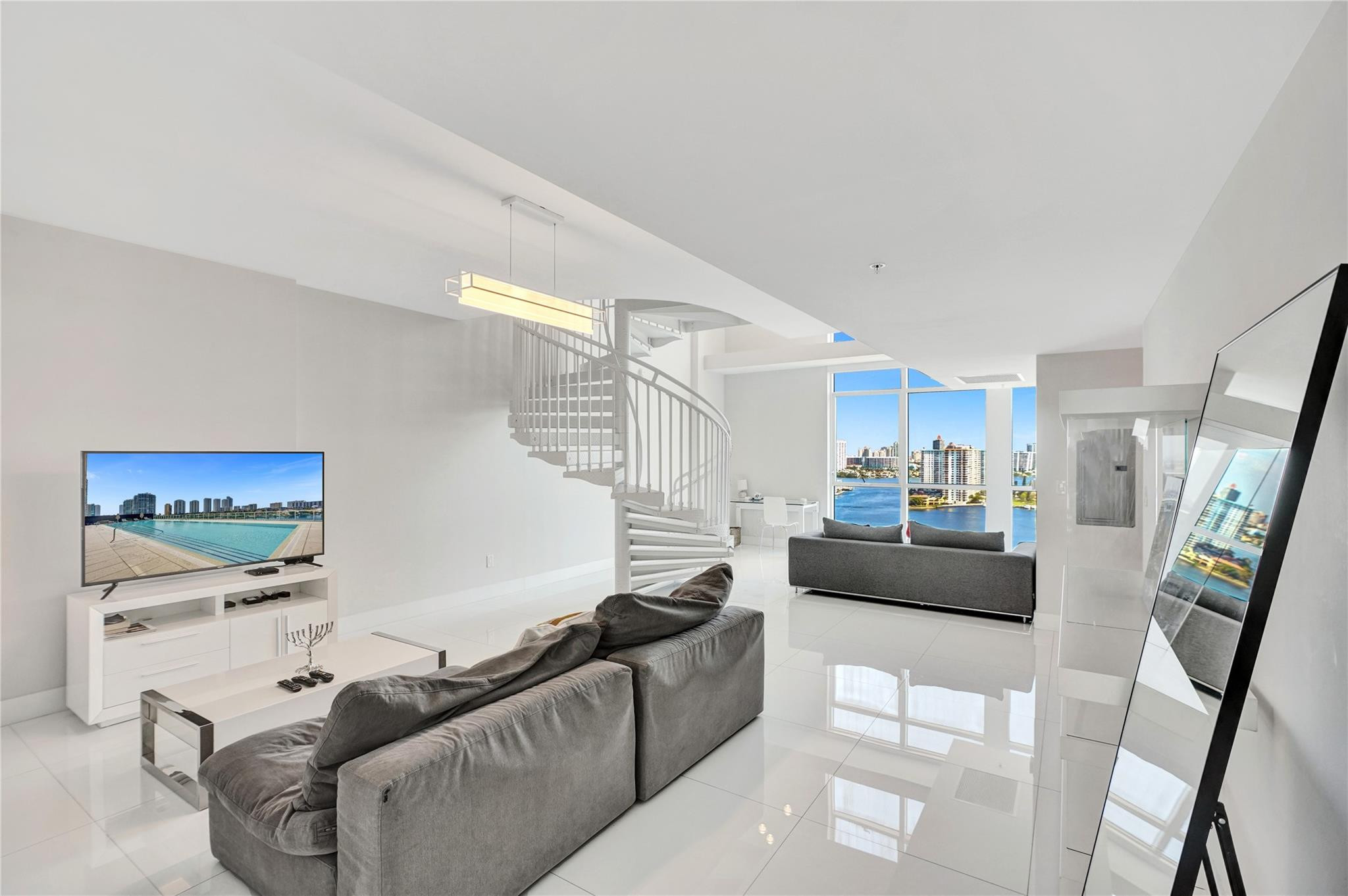 400 Sunny Isles #2005, Sunny Isles Beach FL 33160