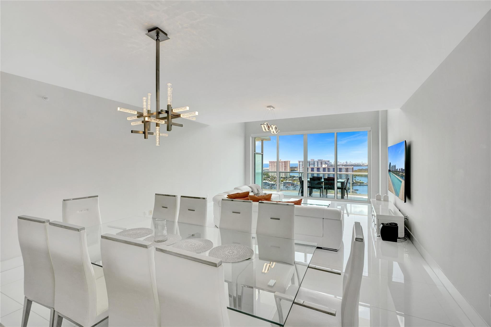 400 Sunny Isles #2005, Sunny Isles Beach FL 33160