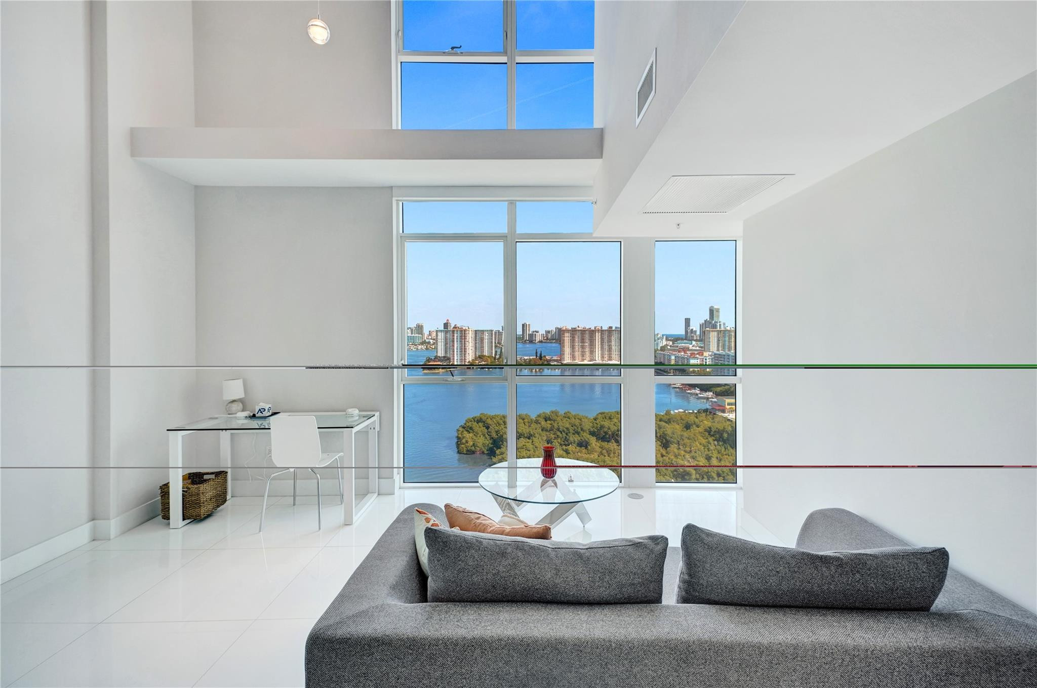 400 Sunny Isles #2005, Sunny Isles Beach FL 33160