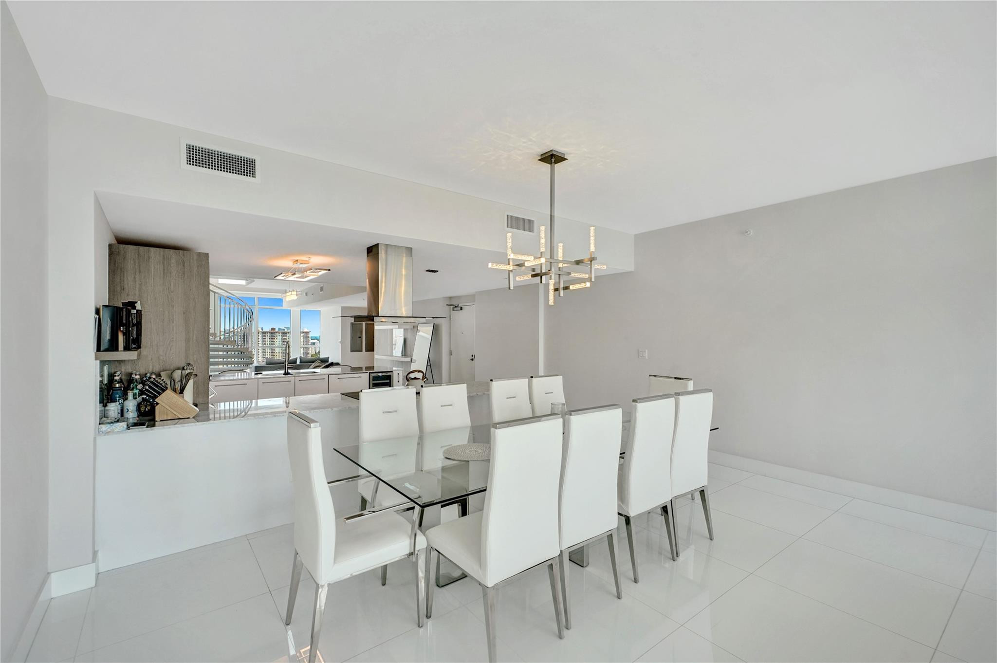 400 Sunny Isles #2005, Sunny Isles Beach FL 33160
