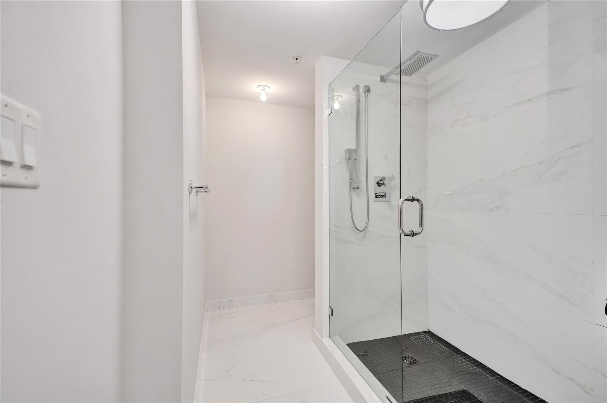400 Sunny Isles #2005, Sunny Isles Beach FL 33160