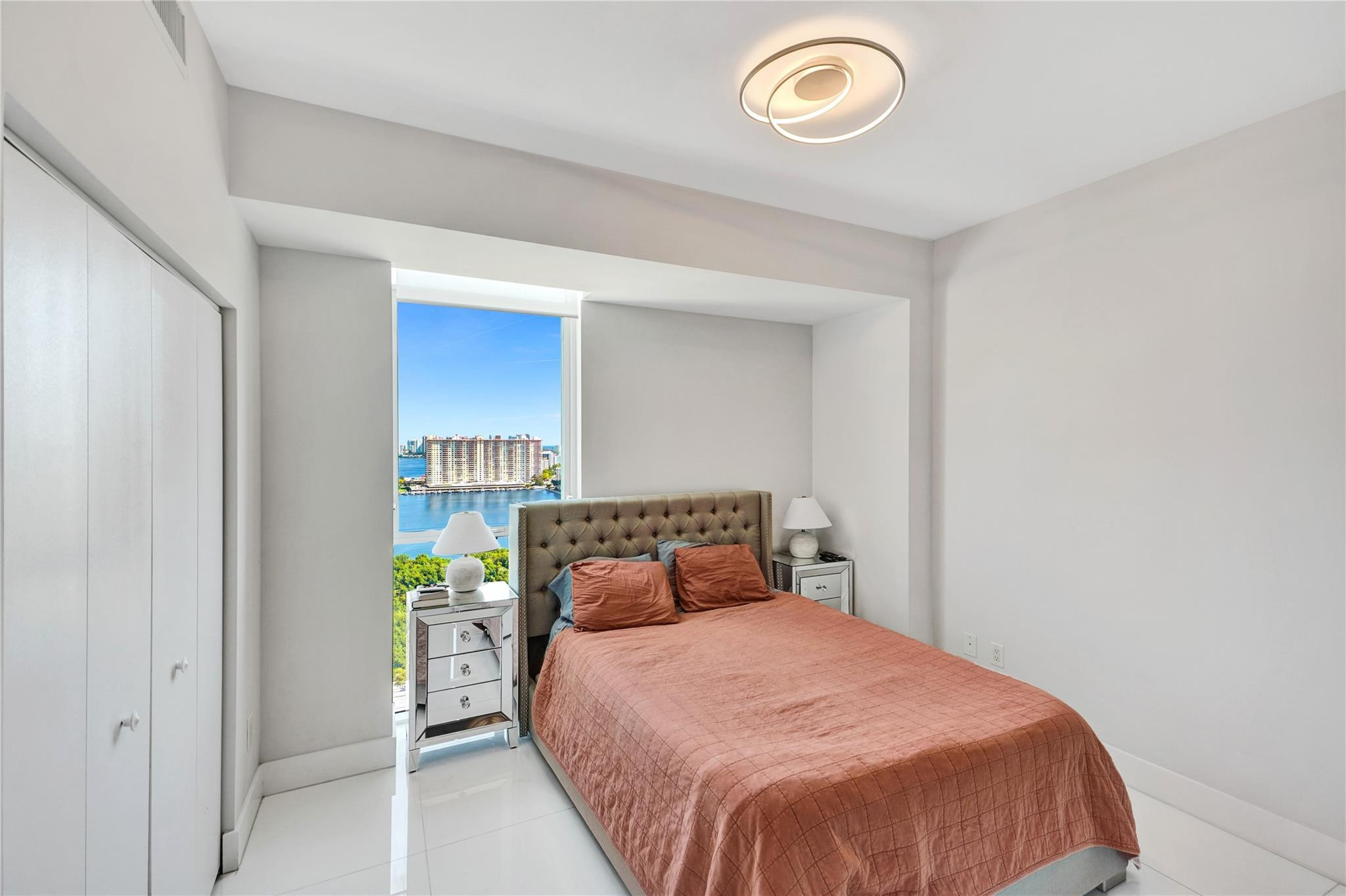 400 Sunny Isles #2005, Sunny Isles Beach FL 33160