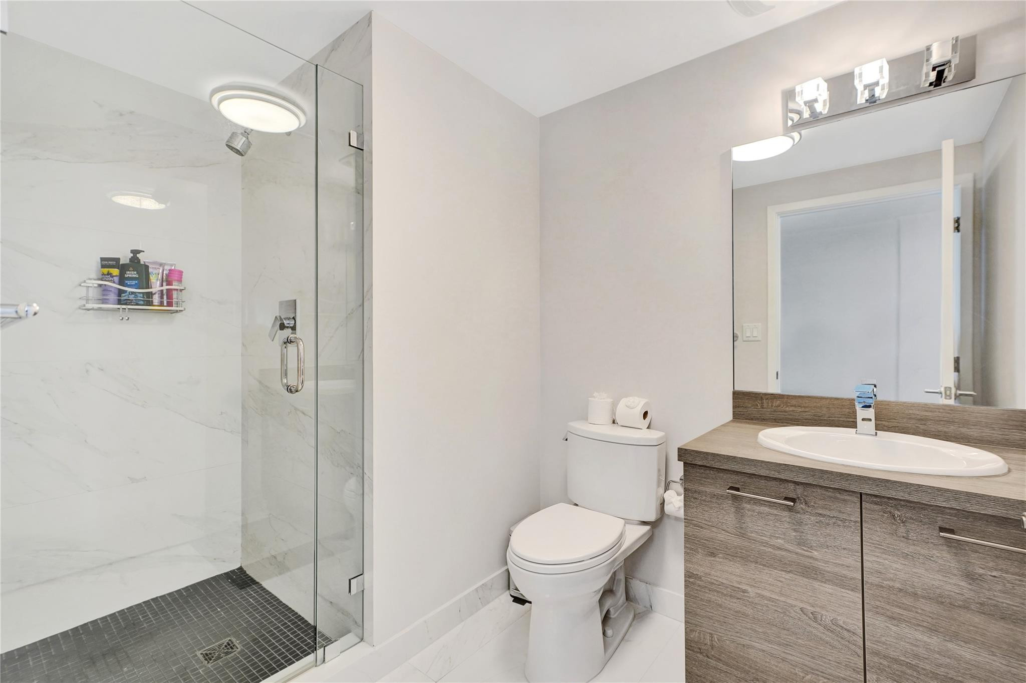 400 Sunny Isles #2005, Sunny Isles Beach FL 33160