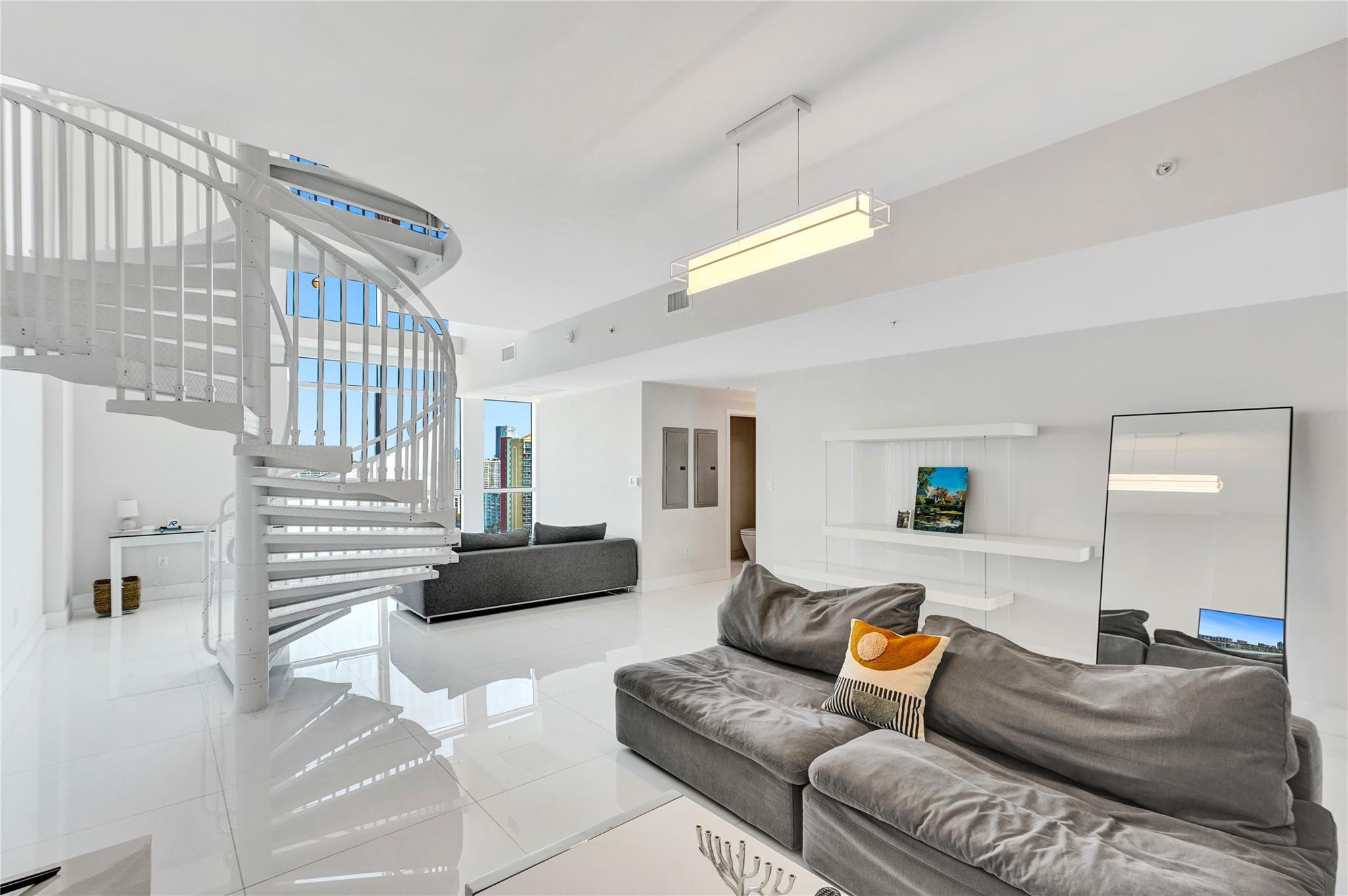 400 Sunny Isles #2005, Sunny Isles Beach FL 33160