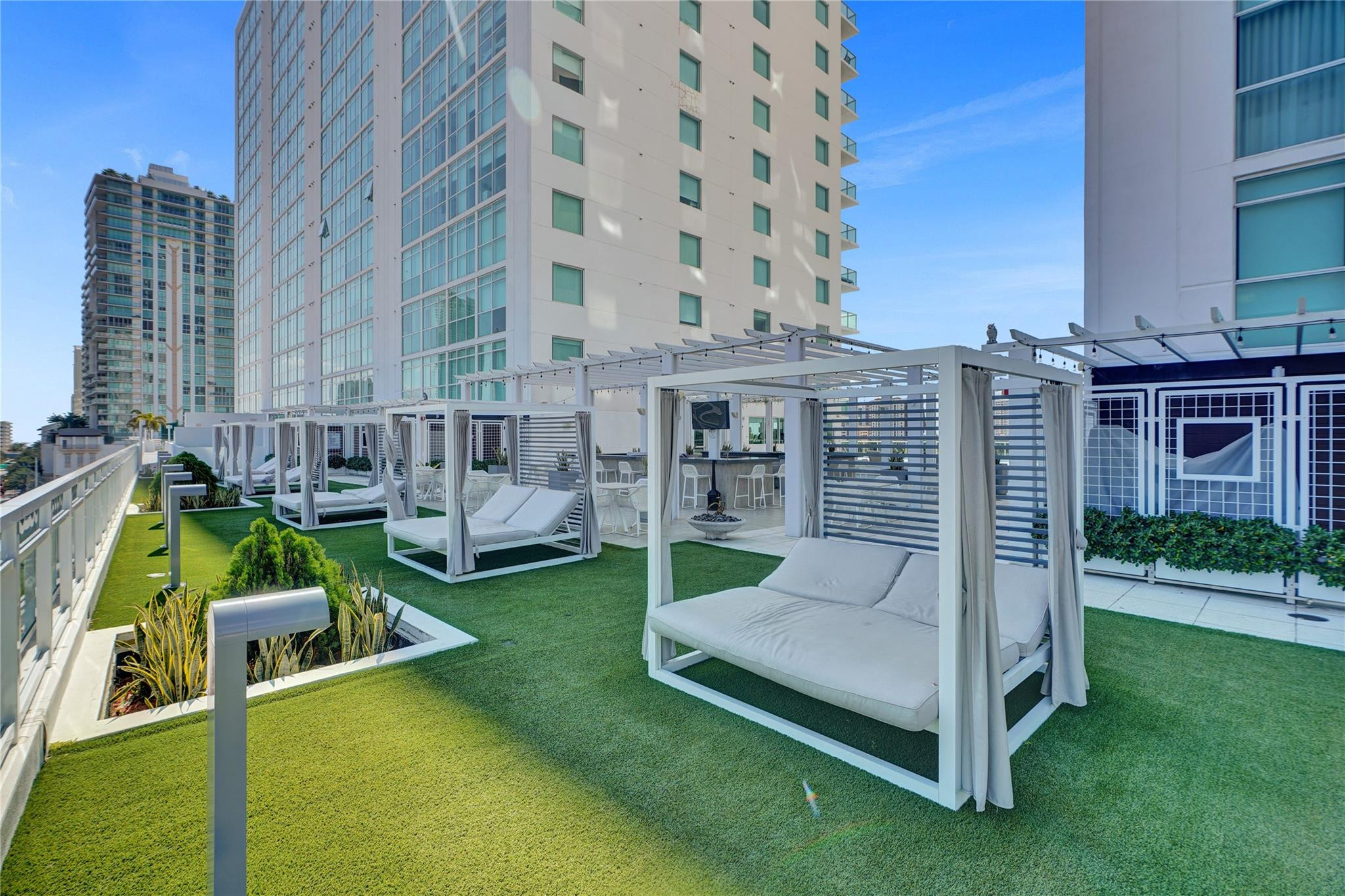 400 Sunny Isles #2005, Sunny Isles Beach FL 33160