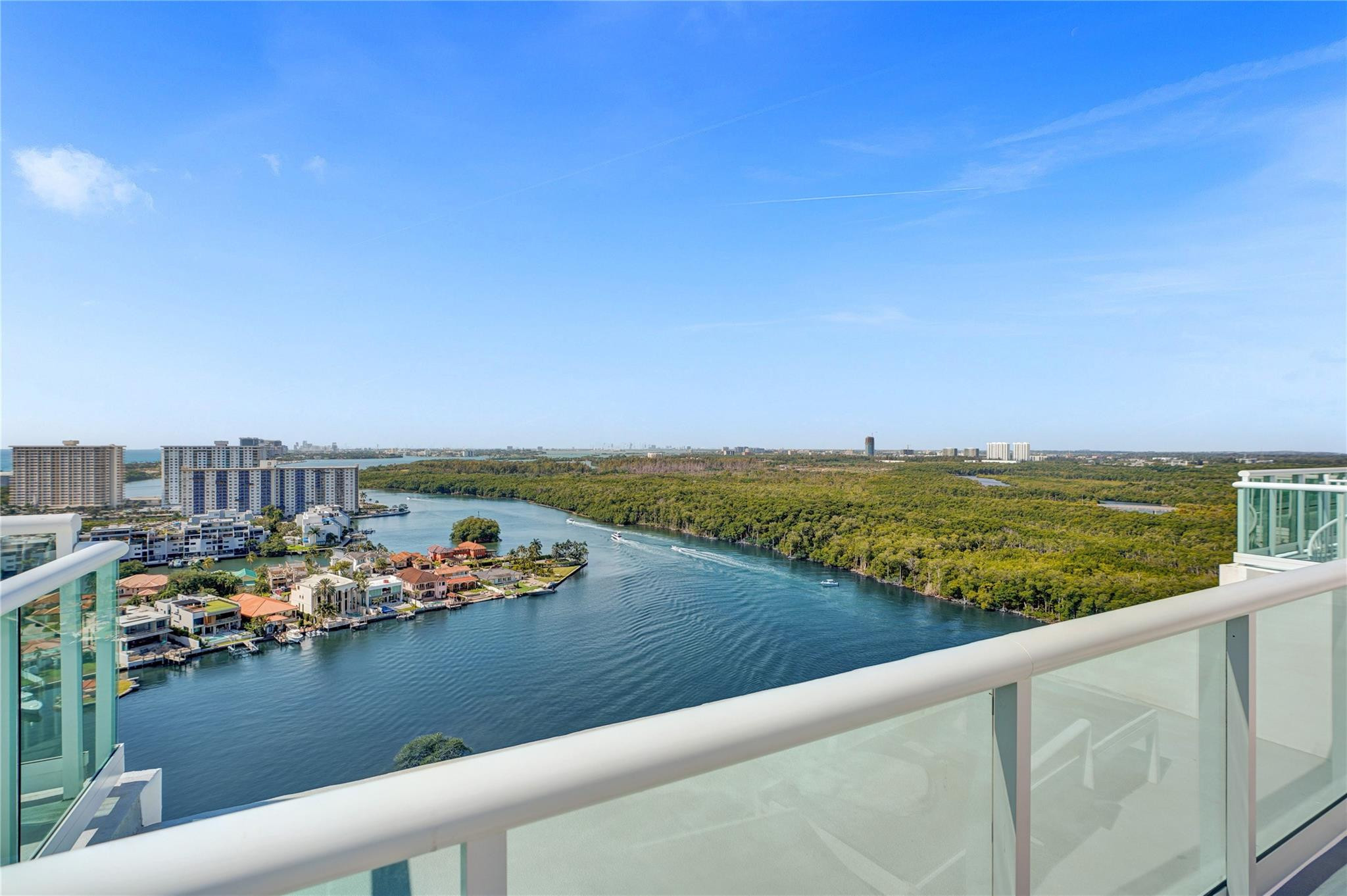 400 Sunny Isles #2005, Sunny Isles Beach FL 33160