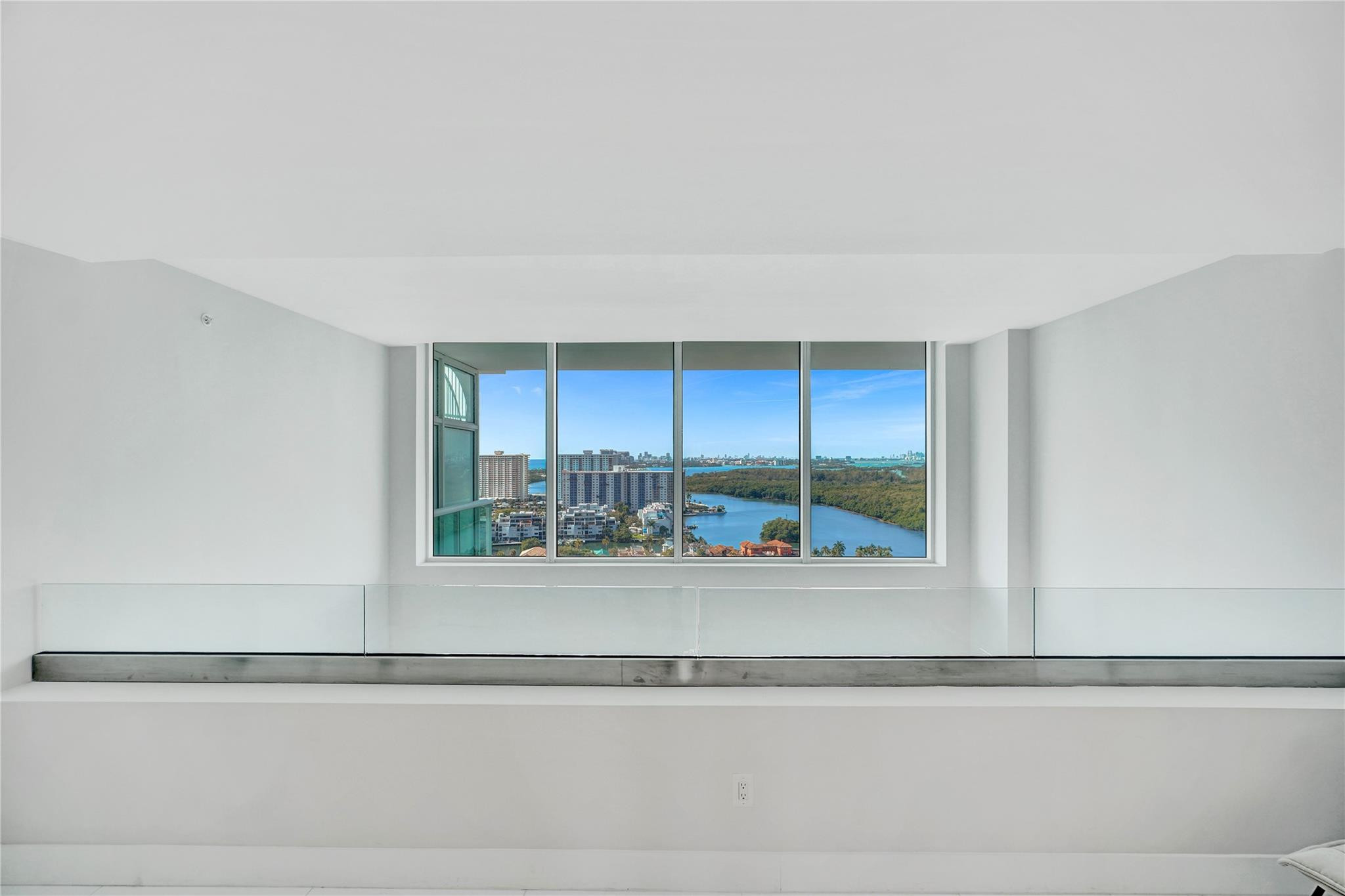 400 Sunny Isles #2005, Sunny Isles Beach FL 33160