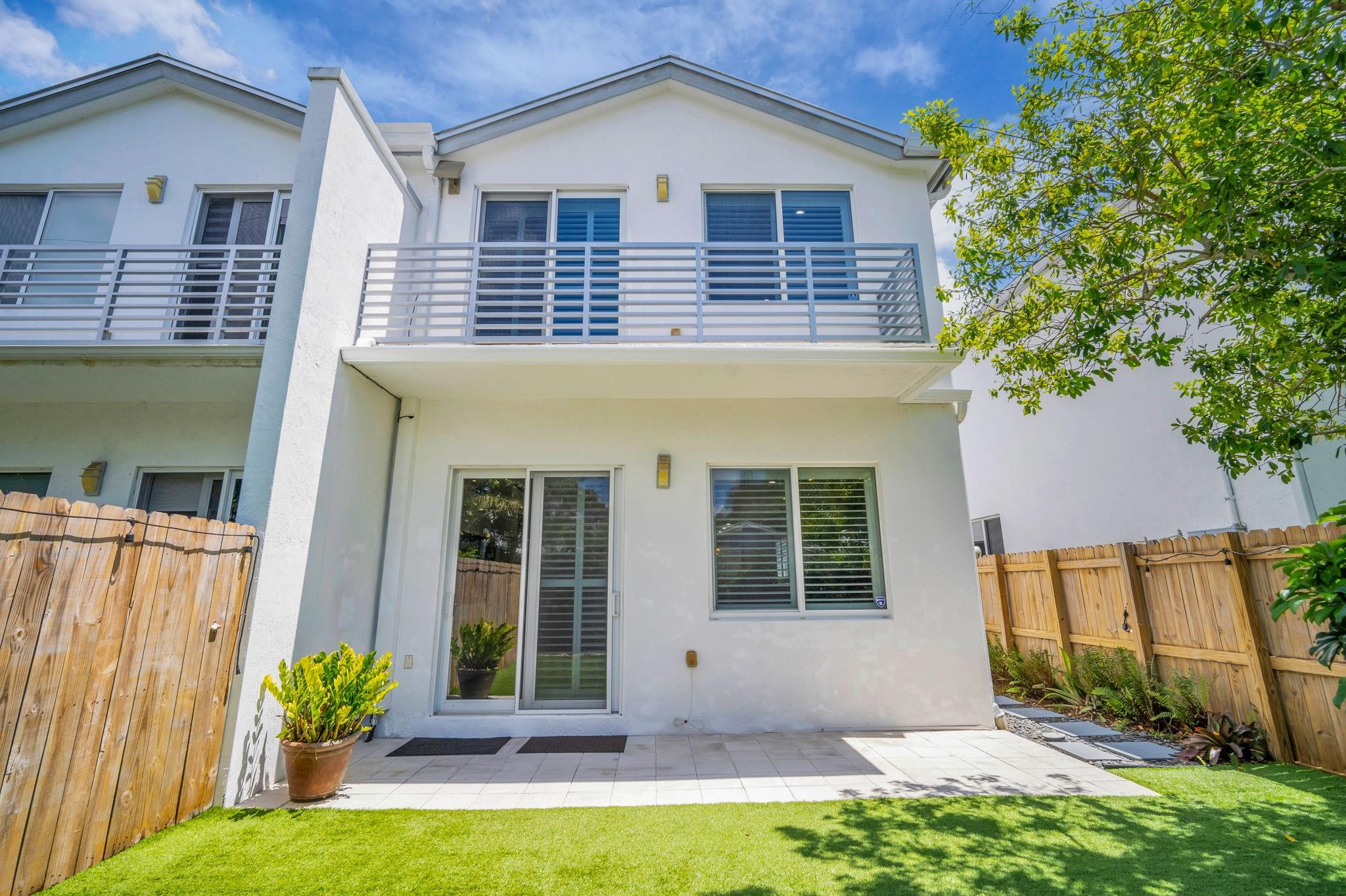 807 SW 7th, Fort Lauderdale FL 33315