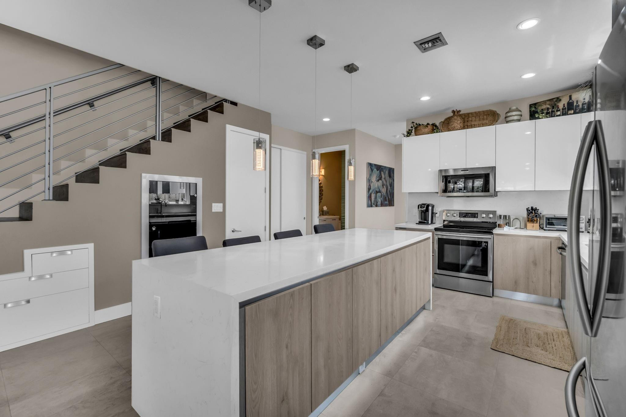 807 SW 7th, Fort Lauderdale FL 33315