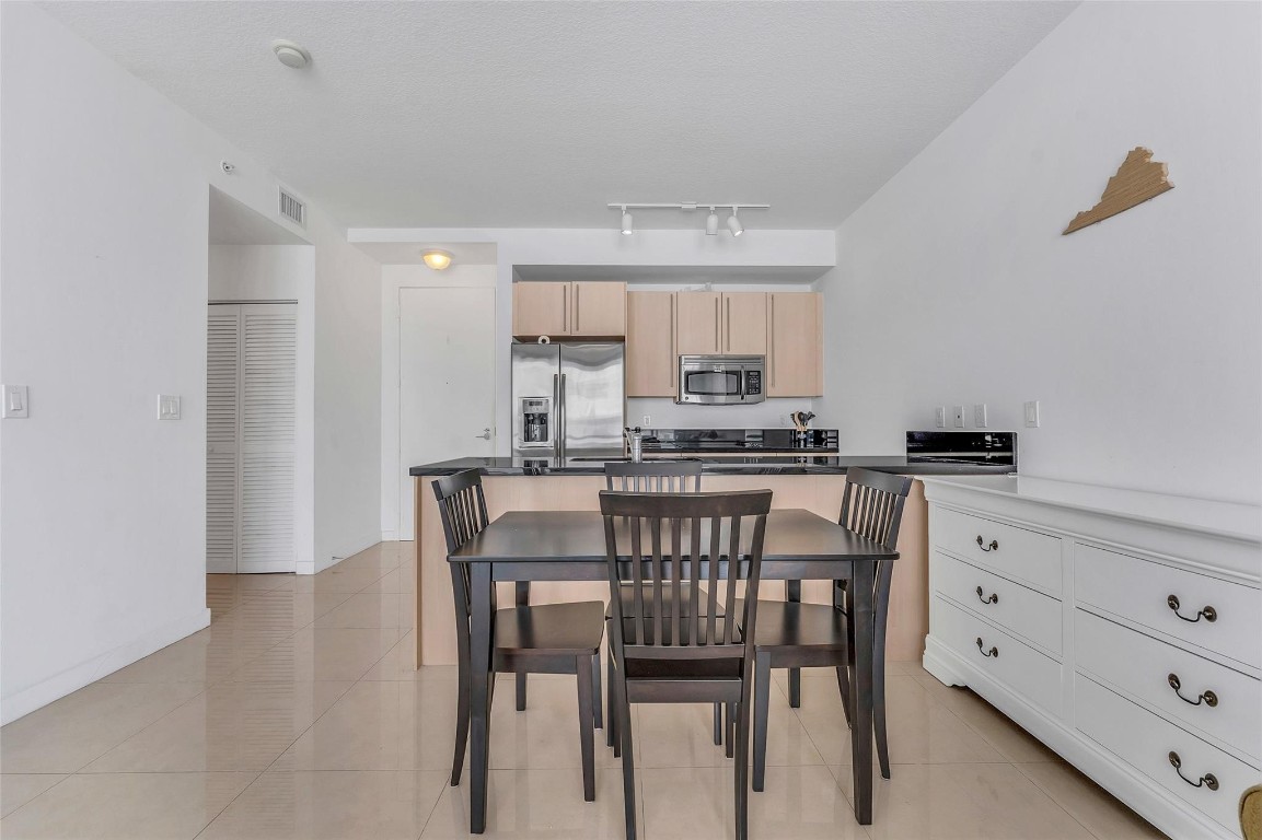 1111 SW 1st #1224N, Miami FL 33130