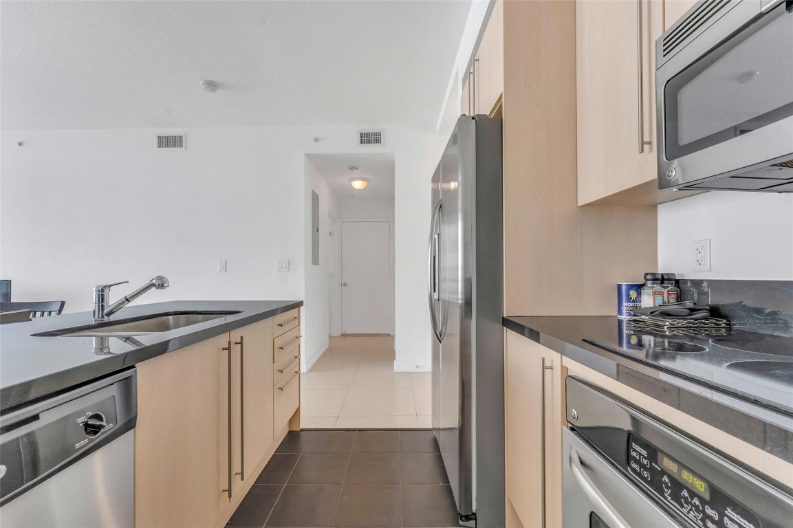 1111 SW 1st #1224N, Miami FL 33130