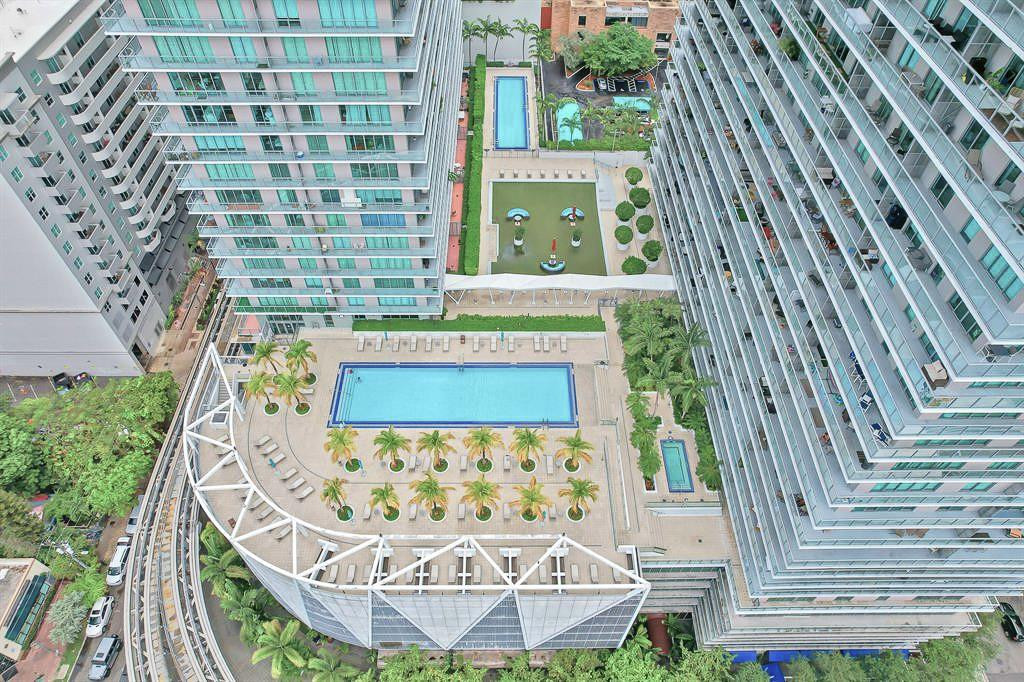 1111 SW 1st #1224N, Miami FL 33130