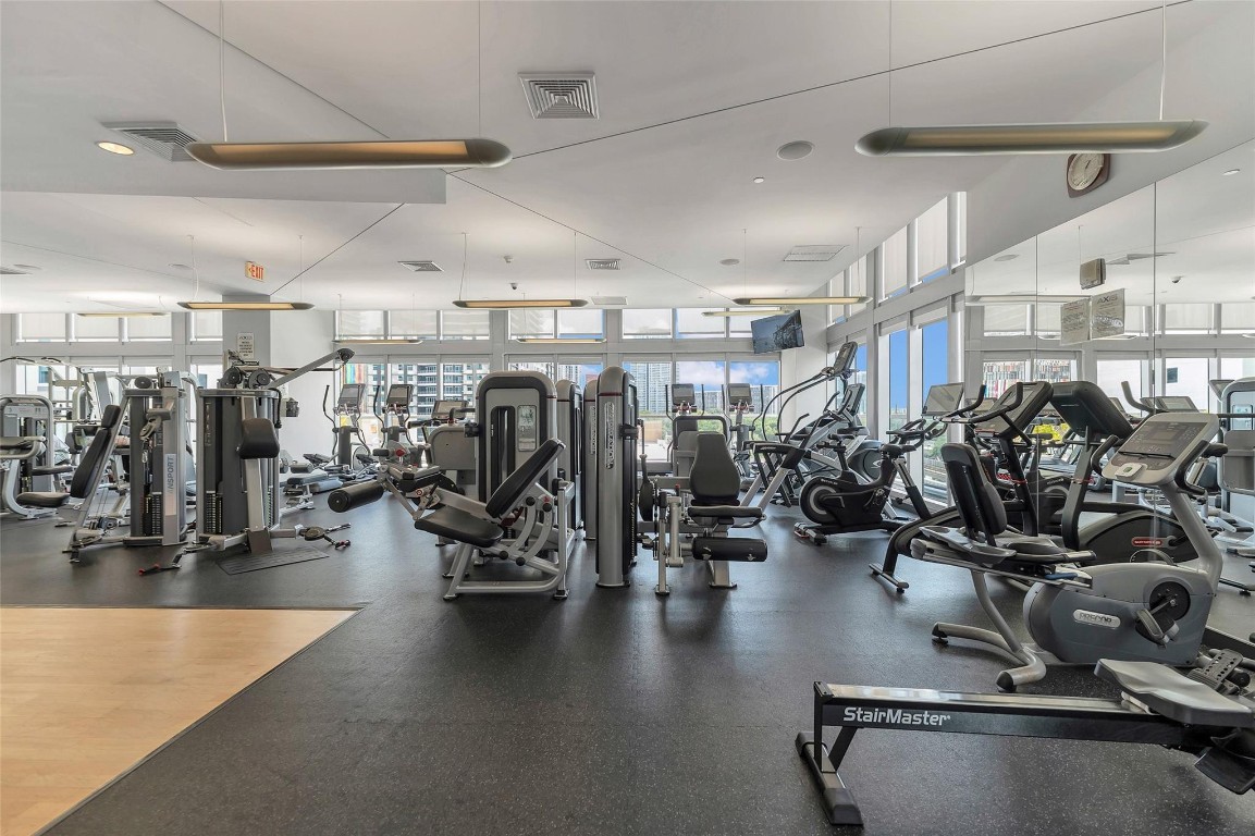 1111 SW 1st #1224N, Miami FL 33130