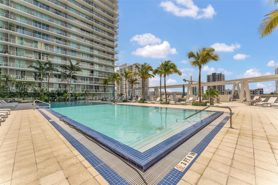 1111 SW 1st #1224N, Miami FL 33130