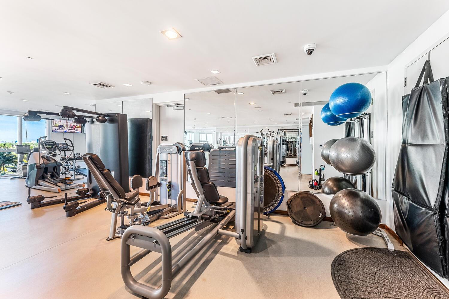 101 S Fort Lauderdale Beach #1104, Fort Lauderdale FL 33316