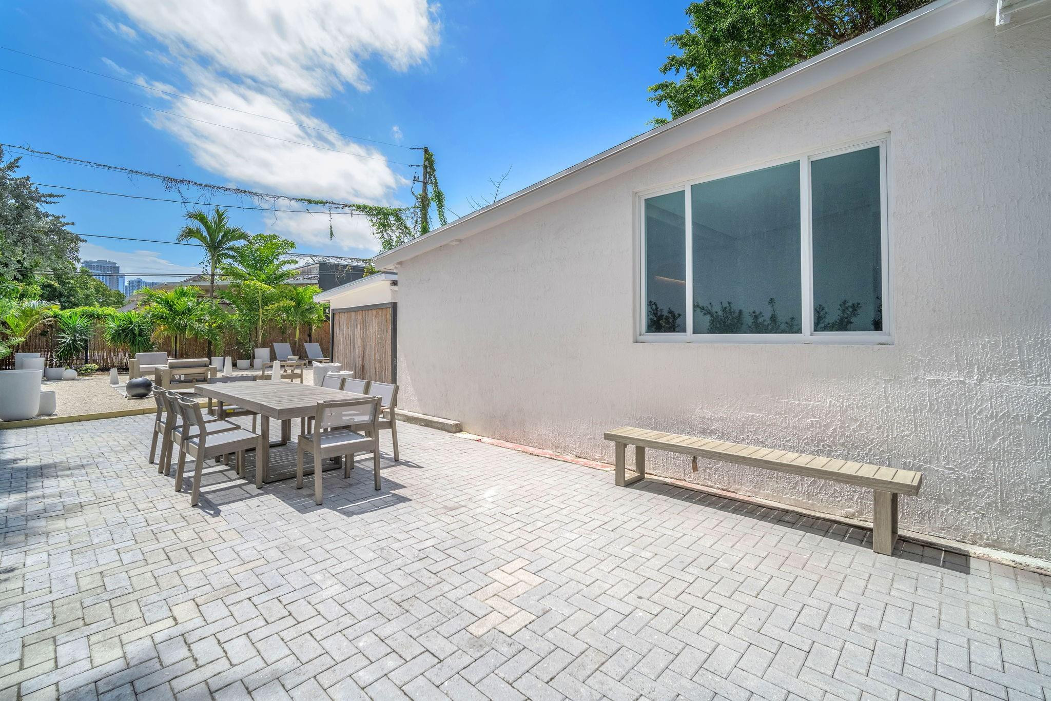 120 NE 25th, Miami FL 33137