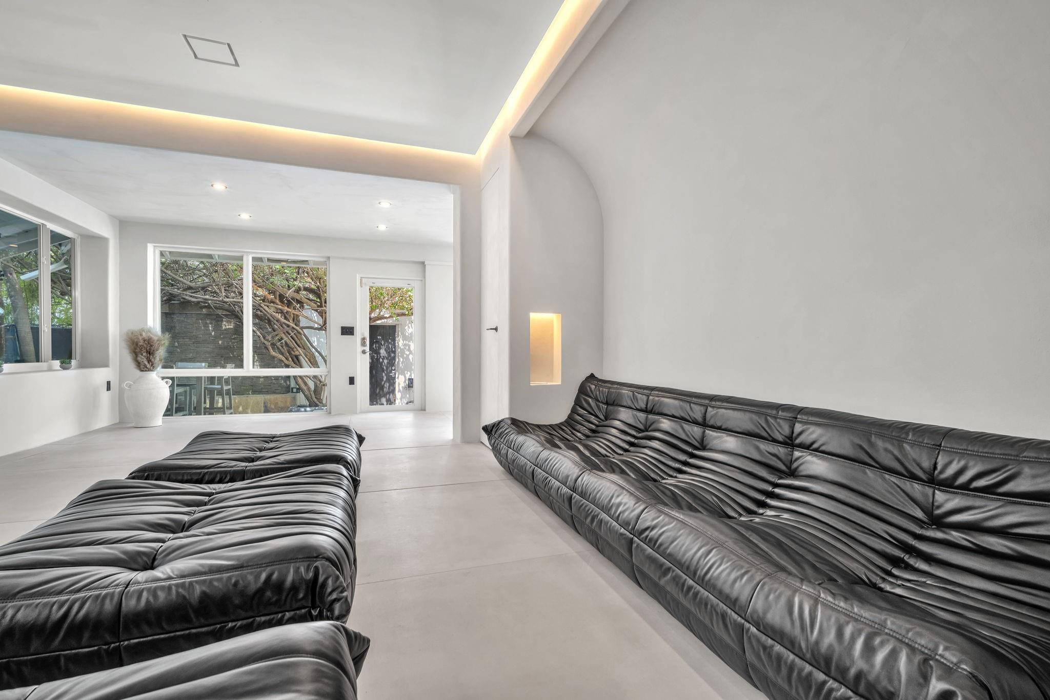 120 NE 25th, Miami FL 33137