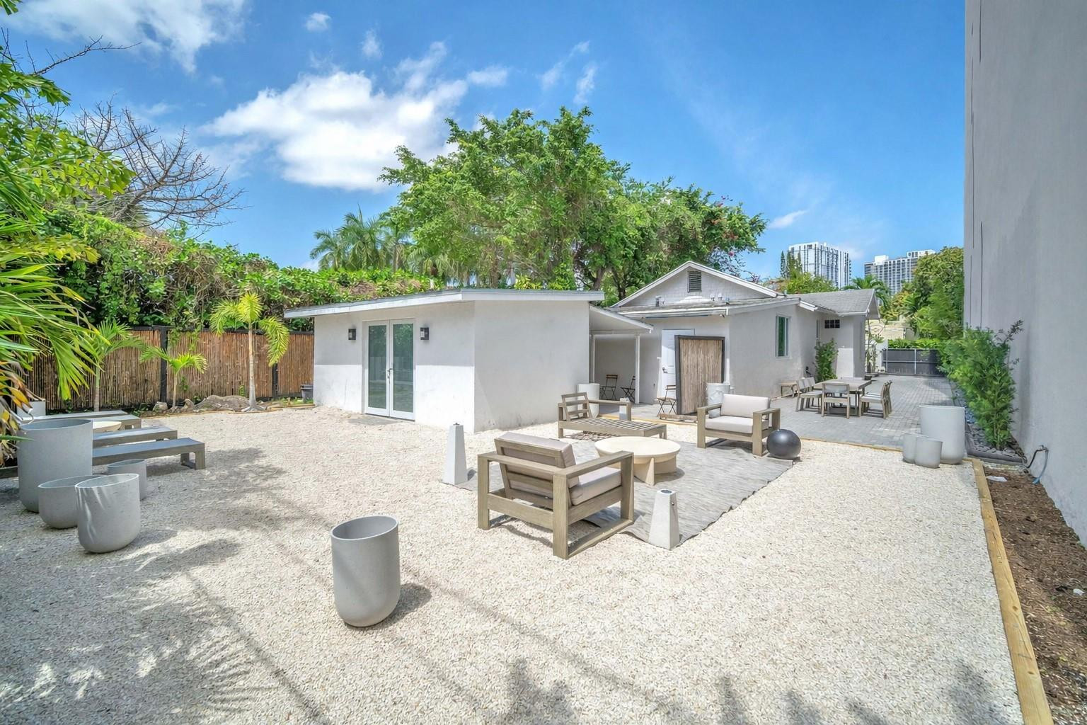 120 NE 25th, Miami FL 33137